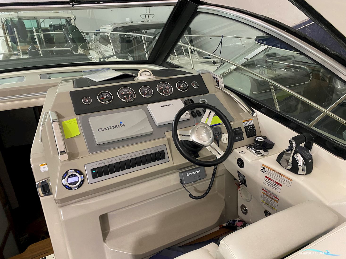 Sea Ray Sundancer 355