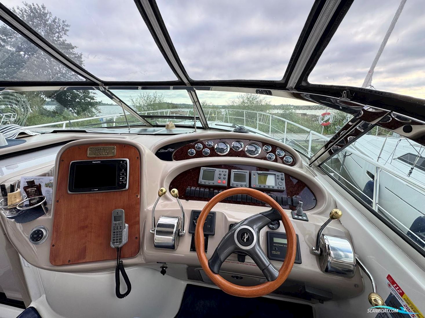 Sea Ray Sundancer 380