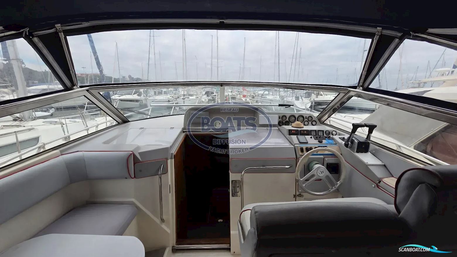 Sealine 328 Sovereign