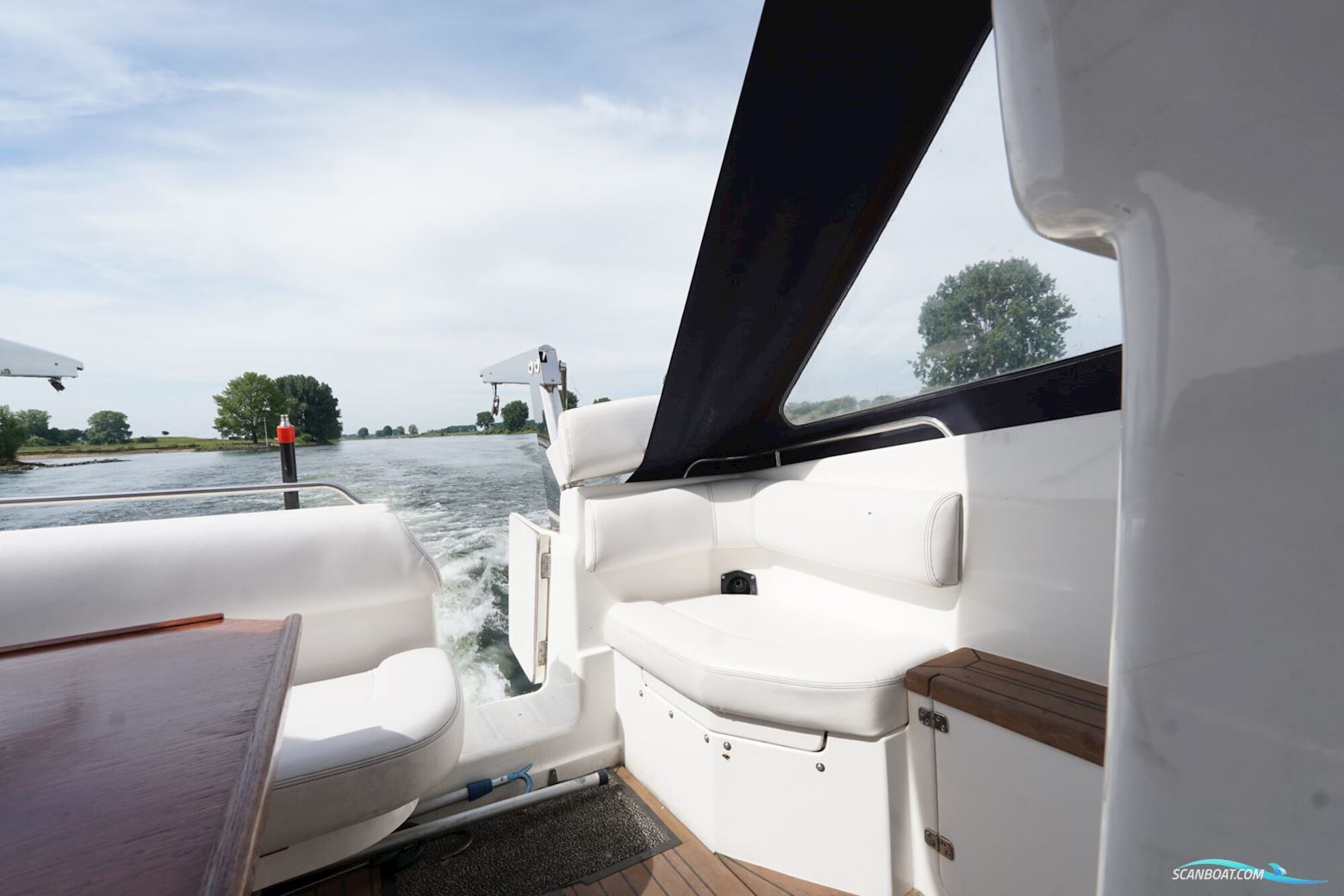 Sealine 328 Sport Bridge