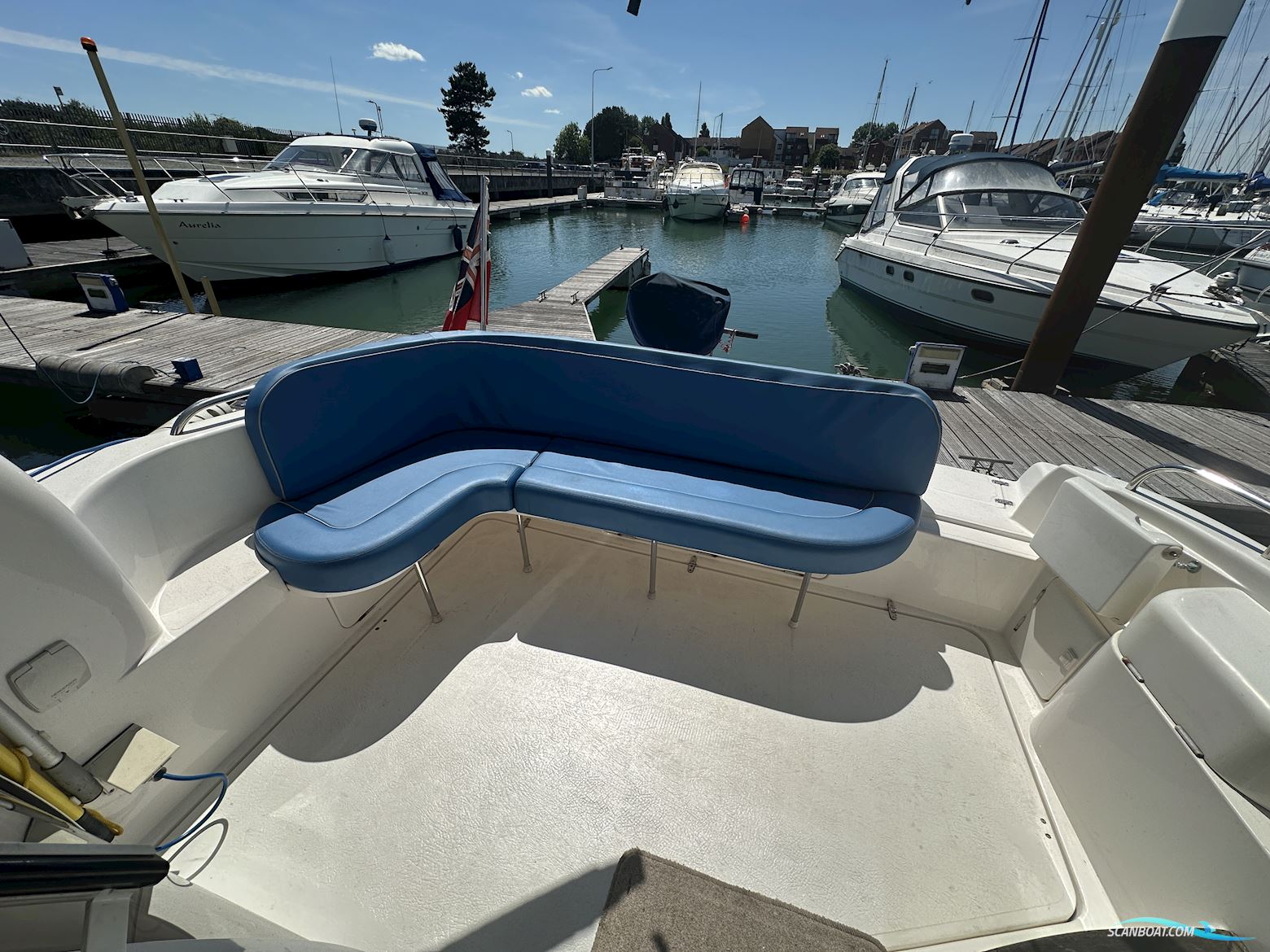 Sealine 330 Statesman