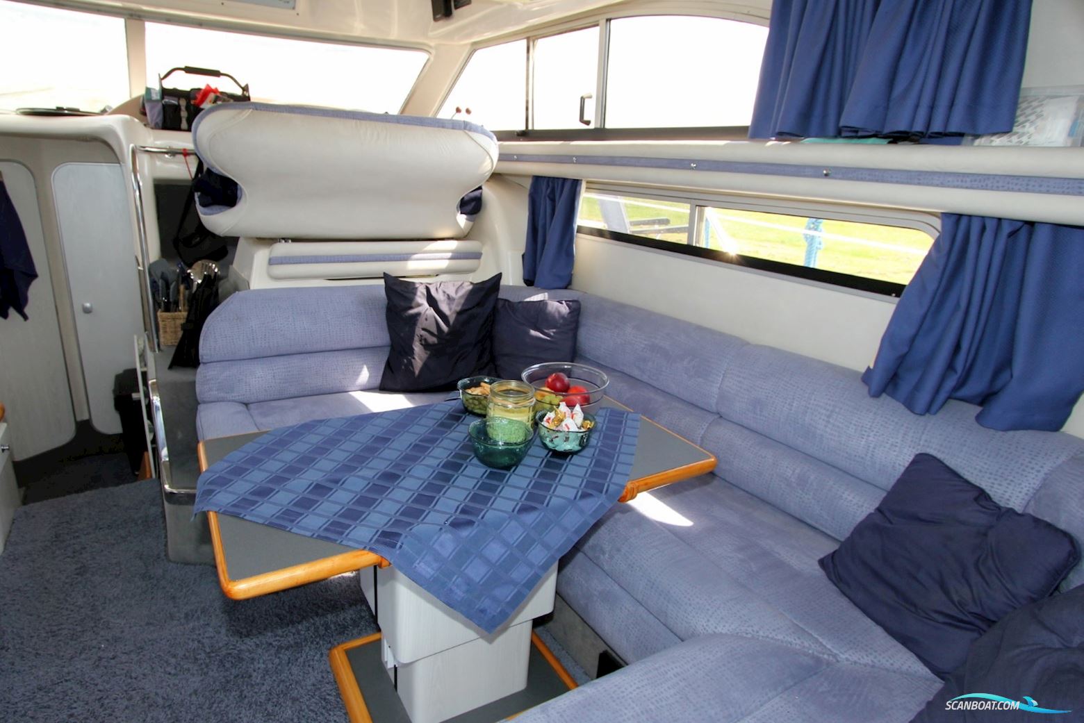 Sealine 350 Flybridge