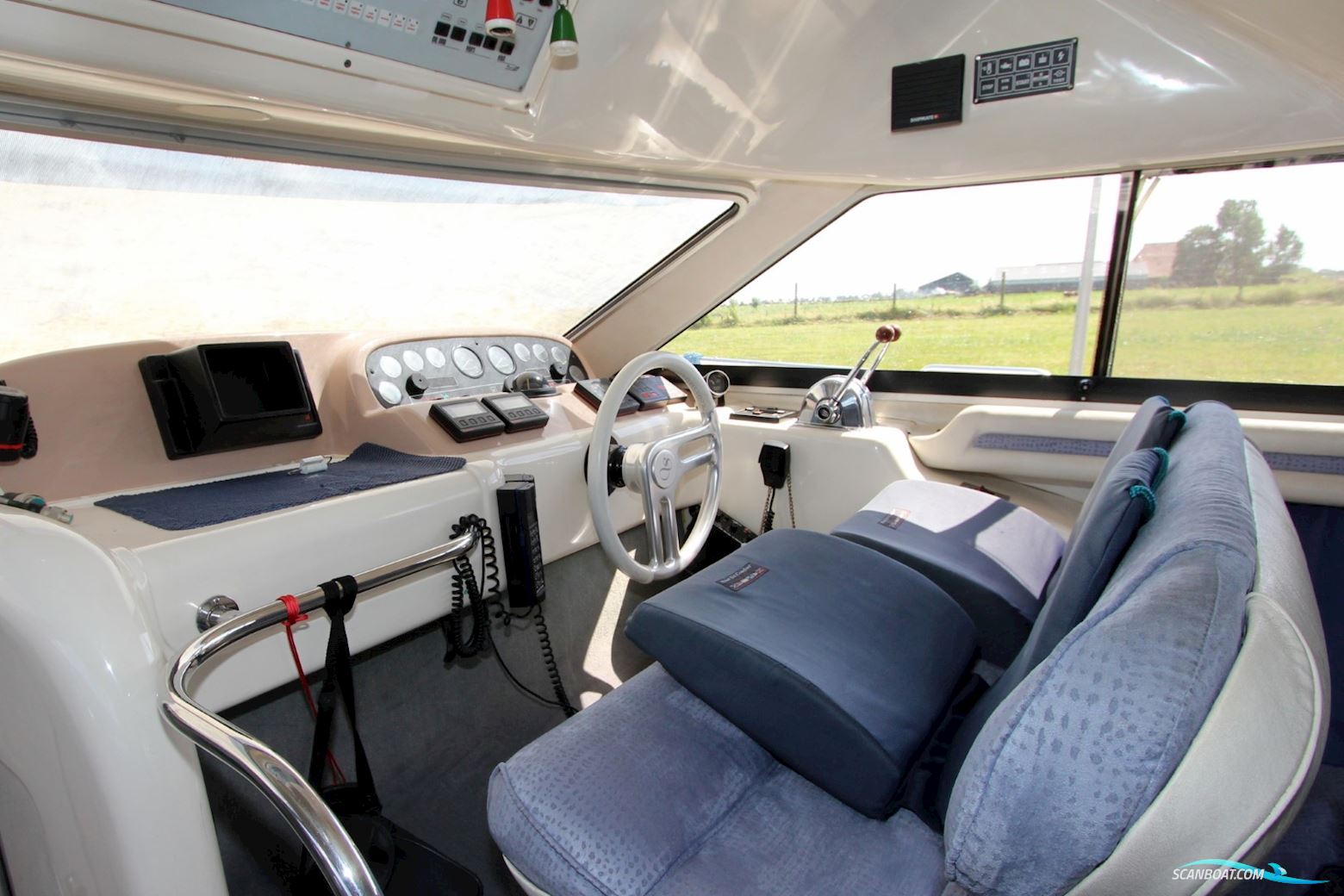 Sealine 350 Flybridge