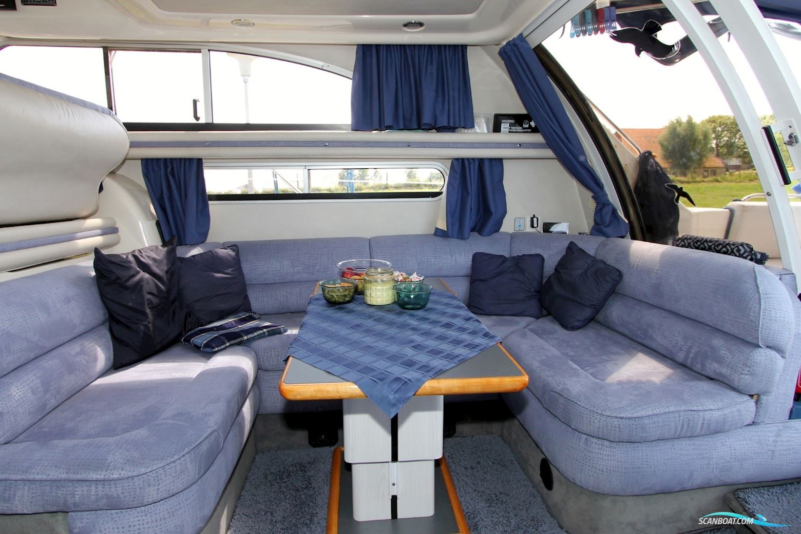 Sealine 350 Flybridge