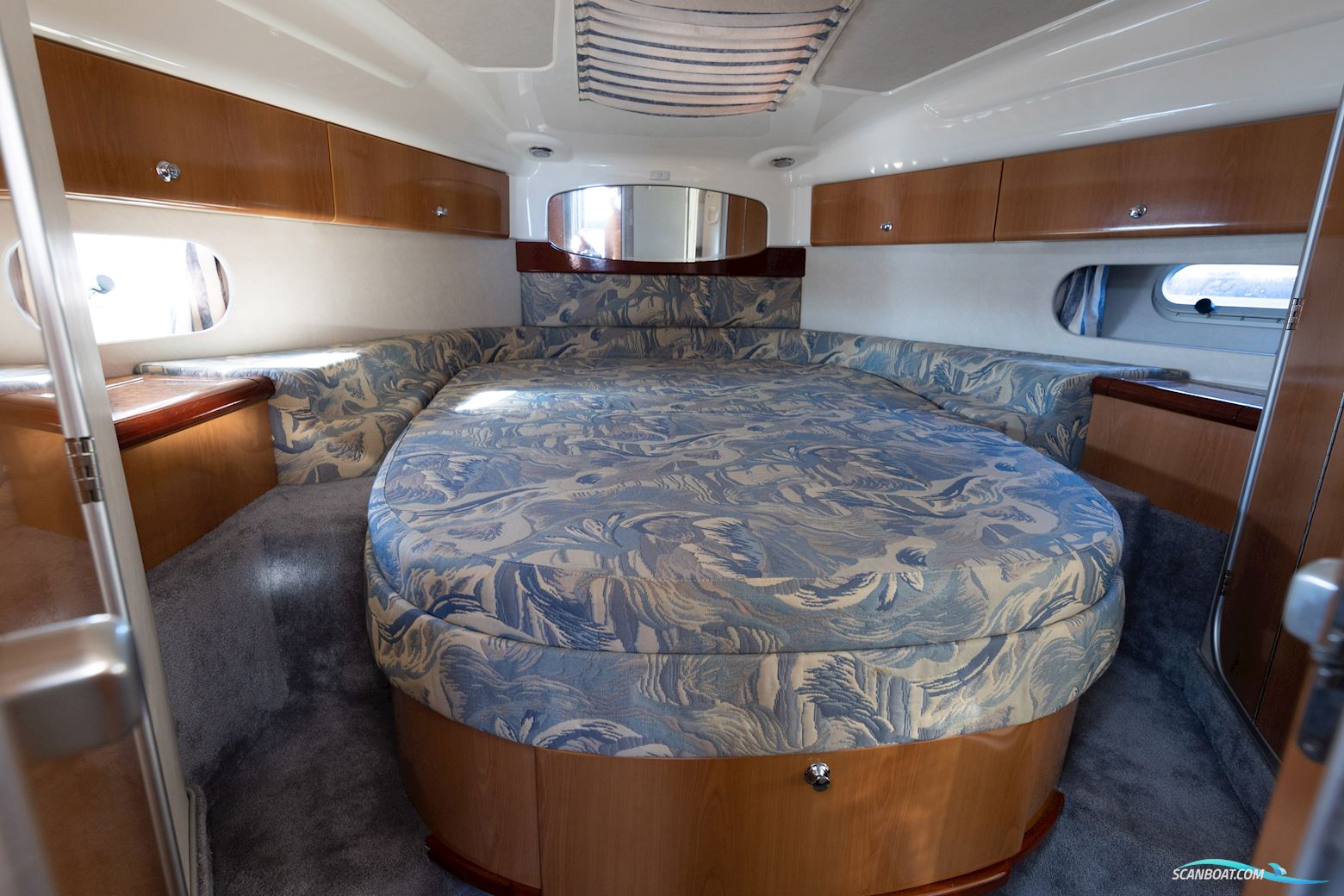 Sealine 360
