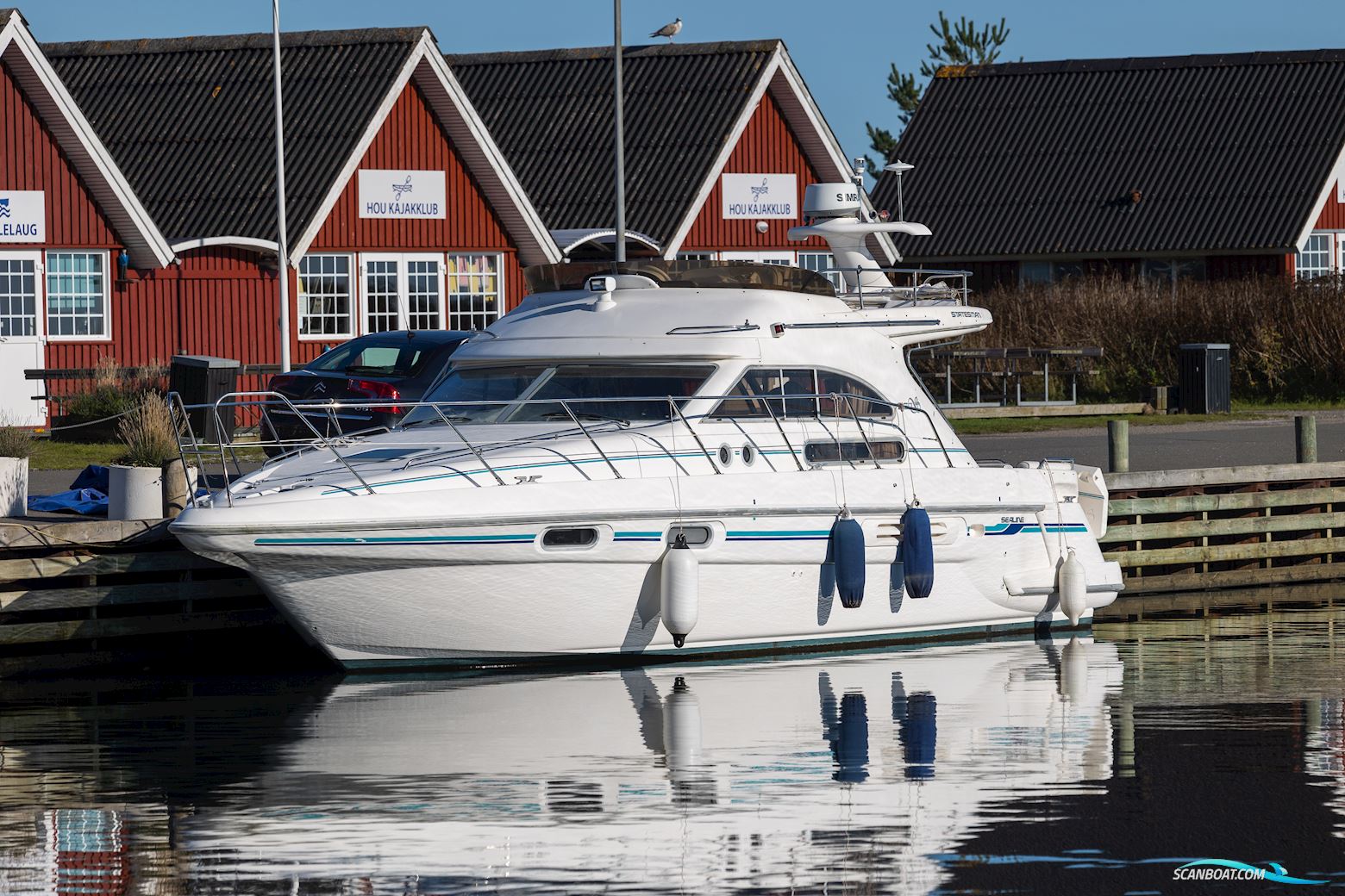 Sealine 360