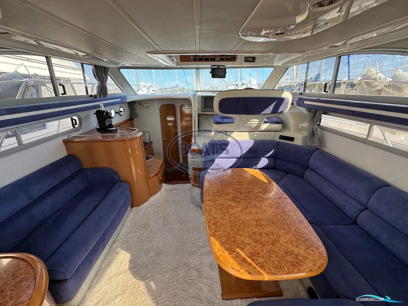 Sealine 360 STATESMAN