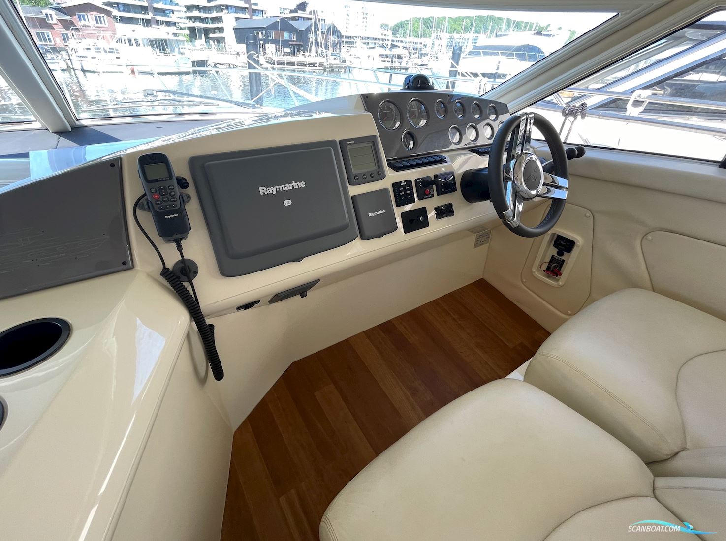Sealine 42/5