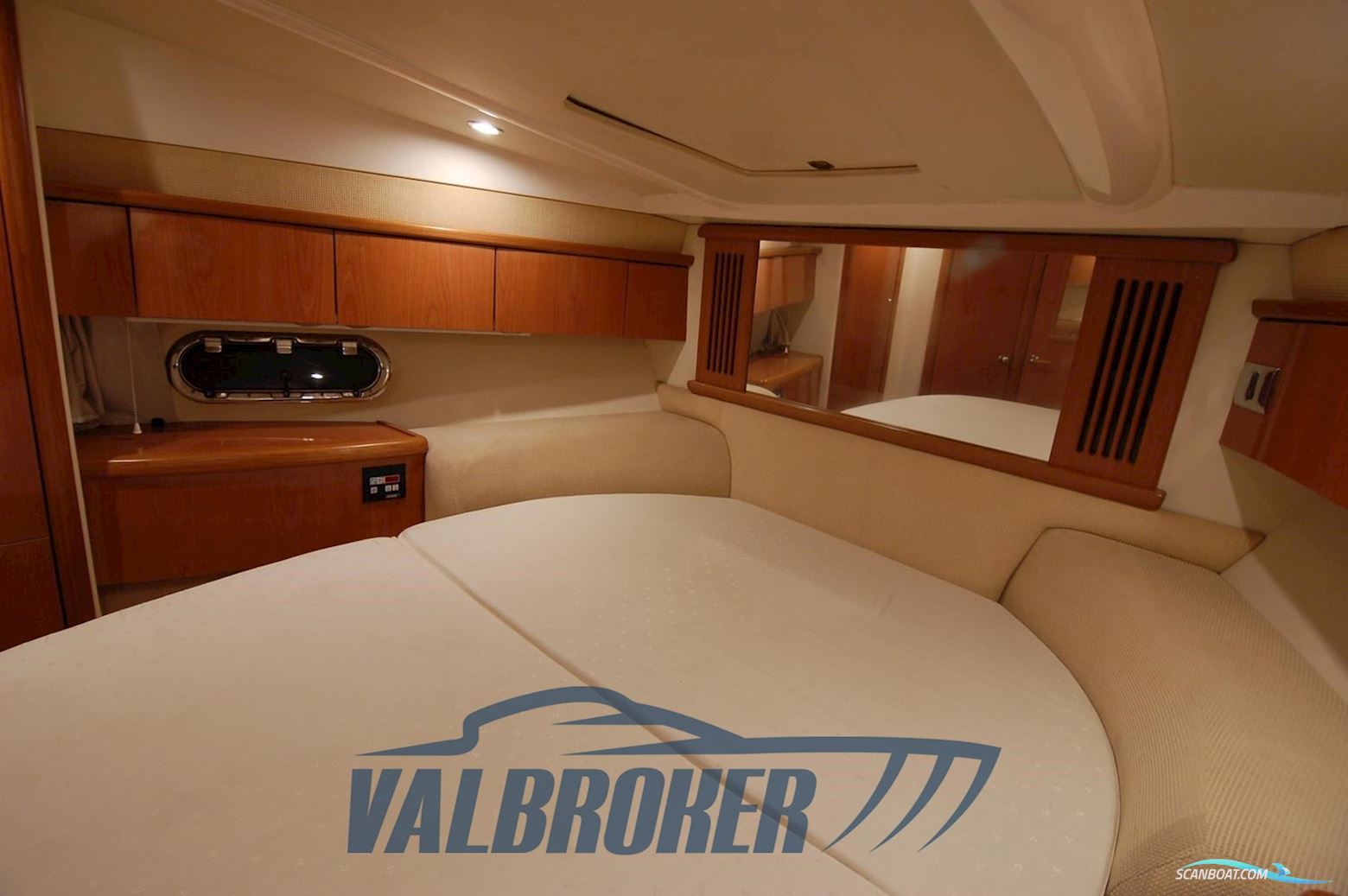 Sealine C 39