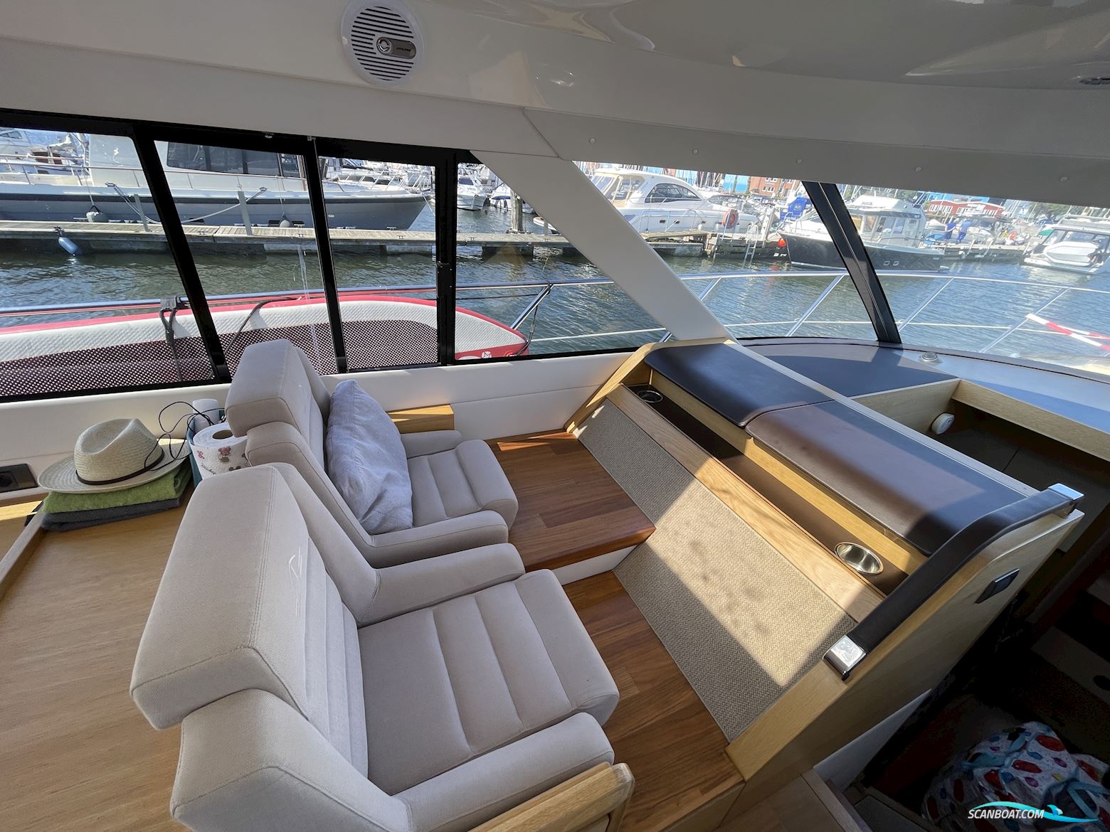 Sealine C 48