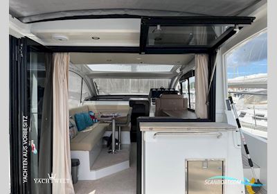 Sealine C330 Motorboot 2017, mit Volvo Penta motor, Deutschland