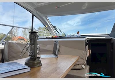 Sealine C330 Motorboot 2014, mit Volvo D3- 220 motor, Deutschland