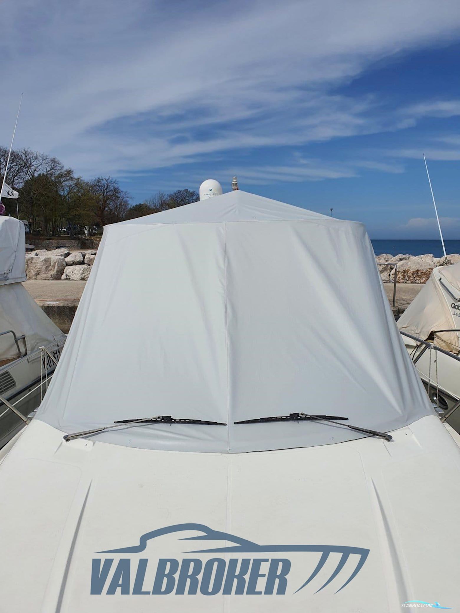 Sealine F 37