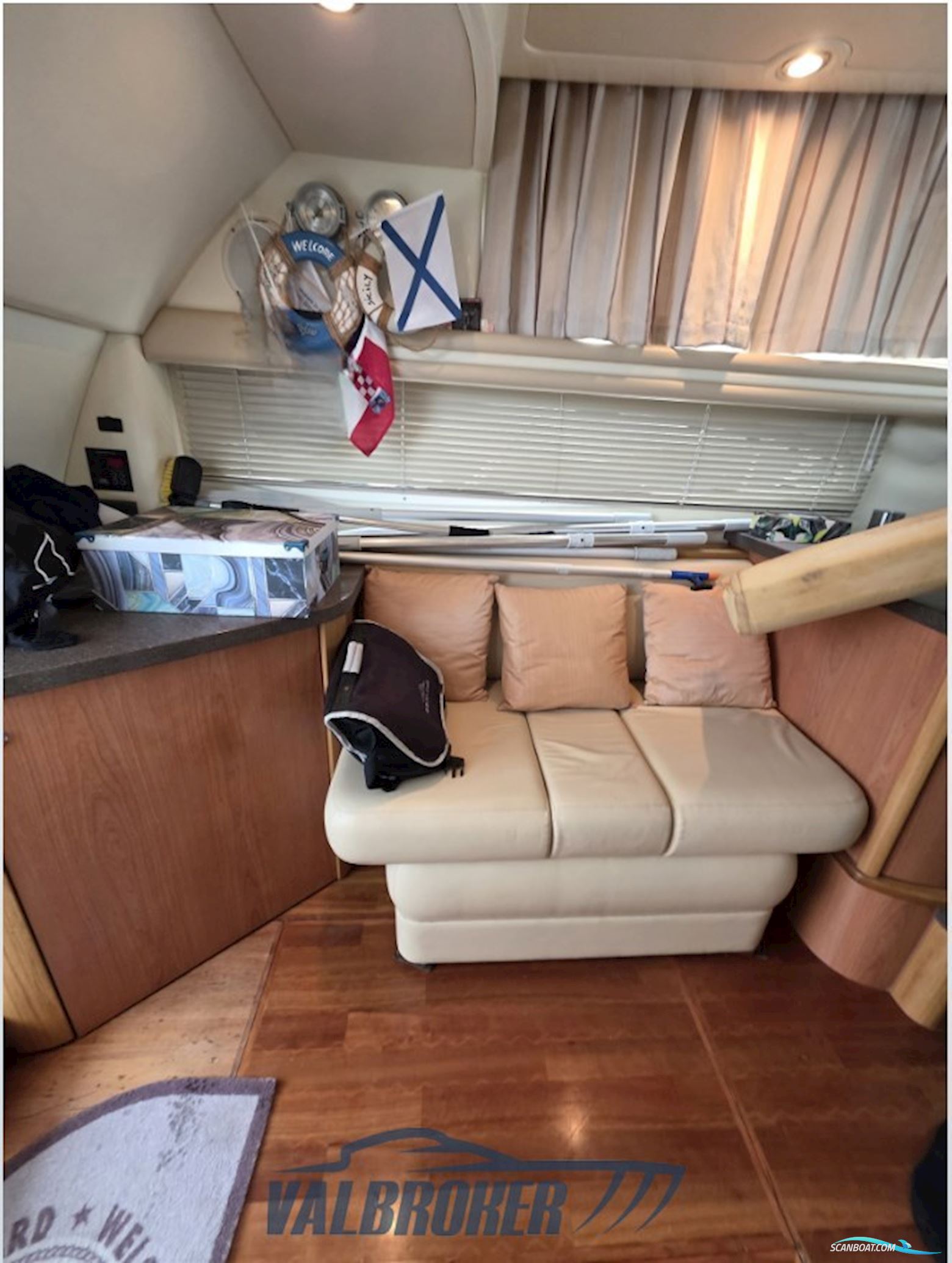 Sealine F 37