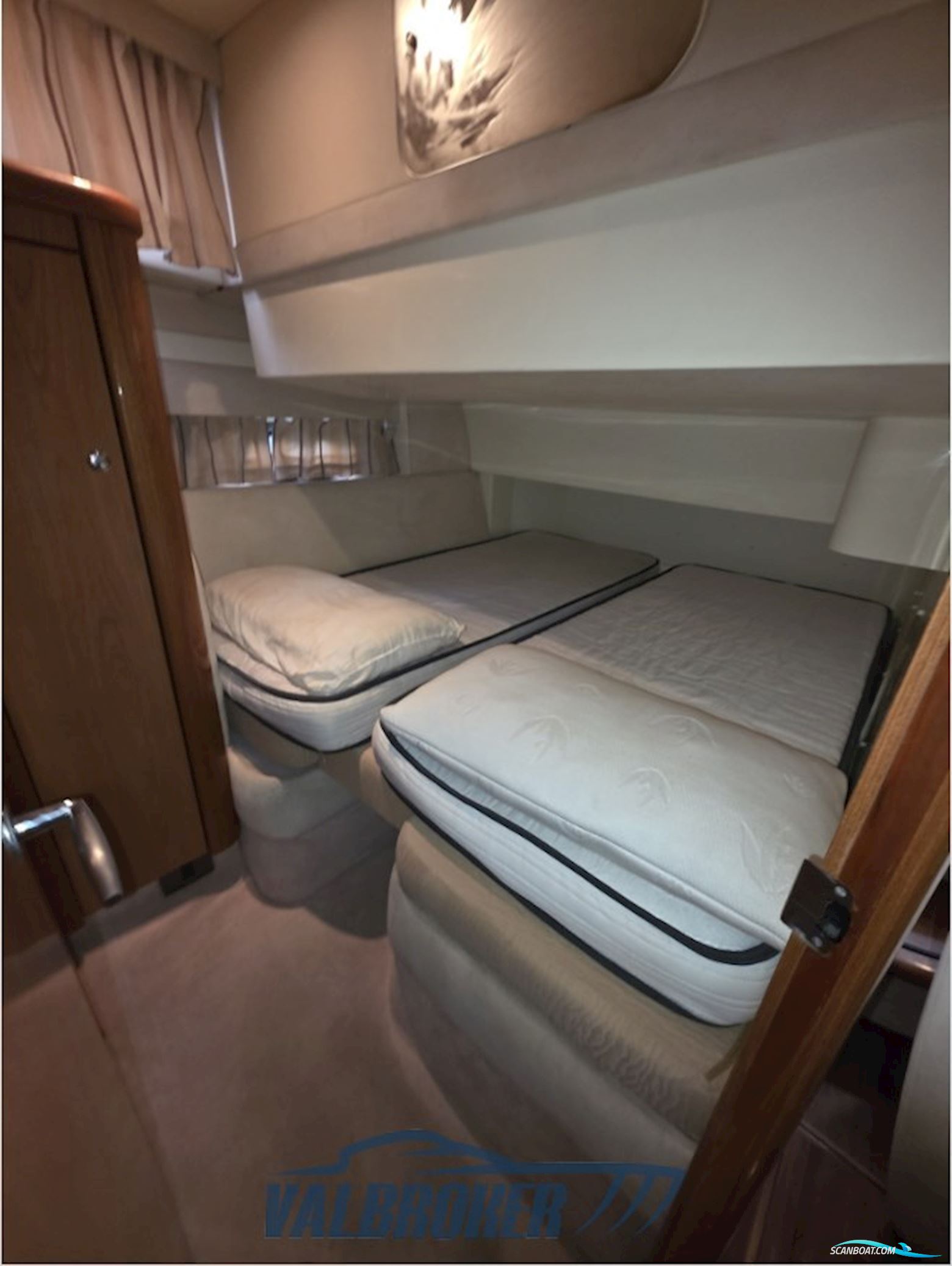 Sealine F 37