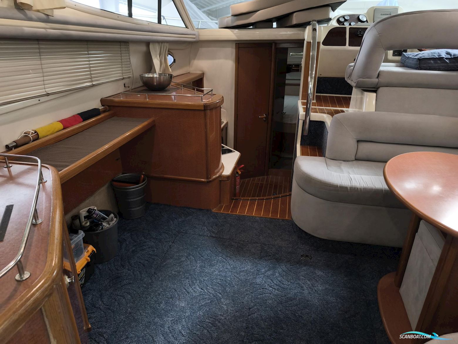 Sealine F 37