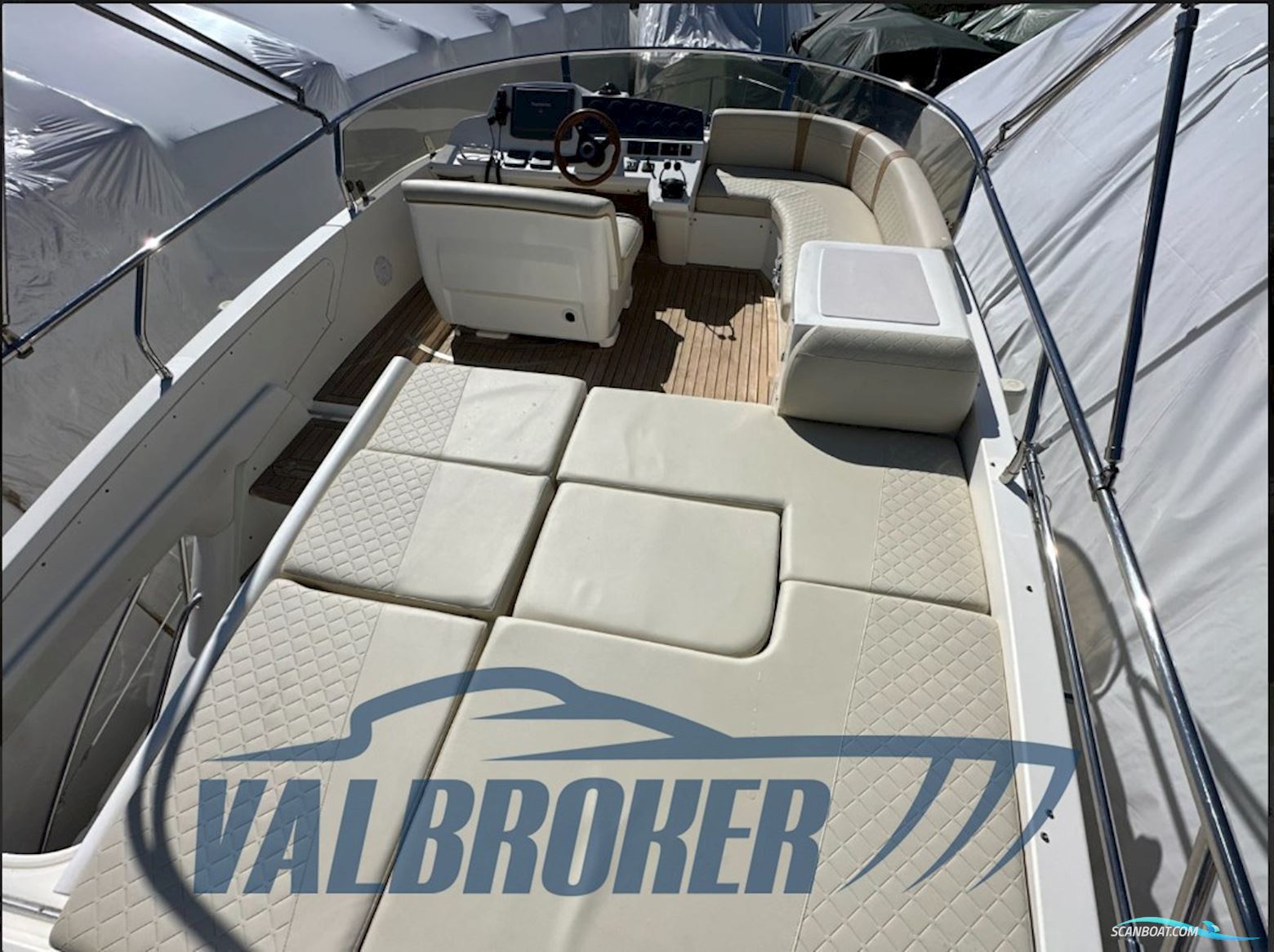 Sealine F 42/5