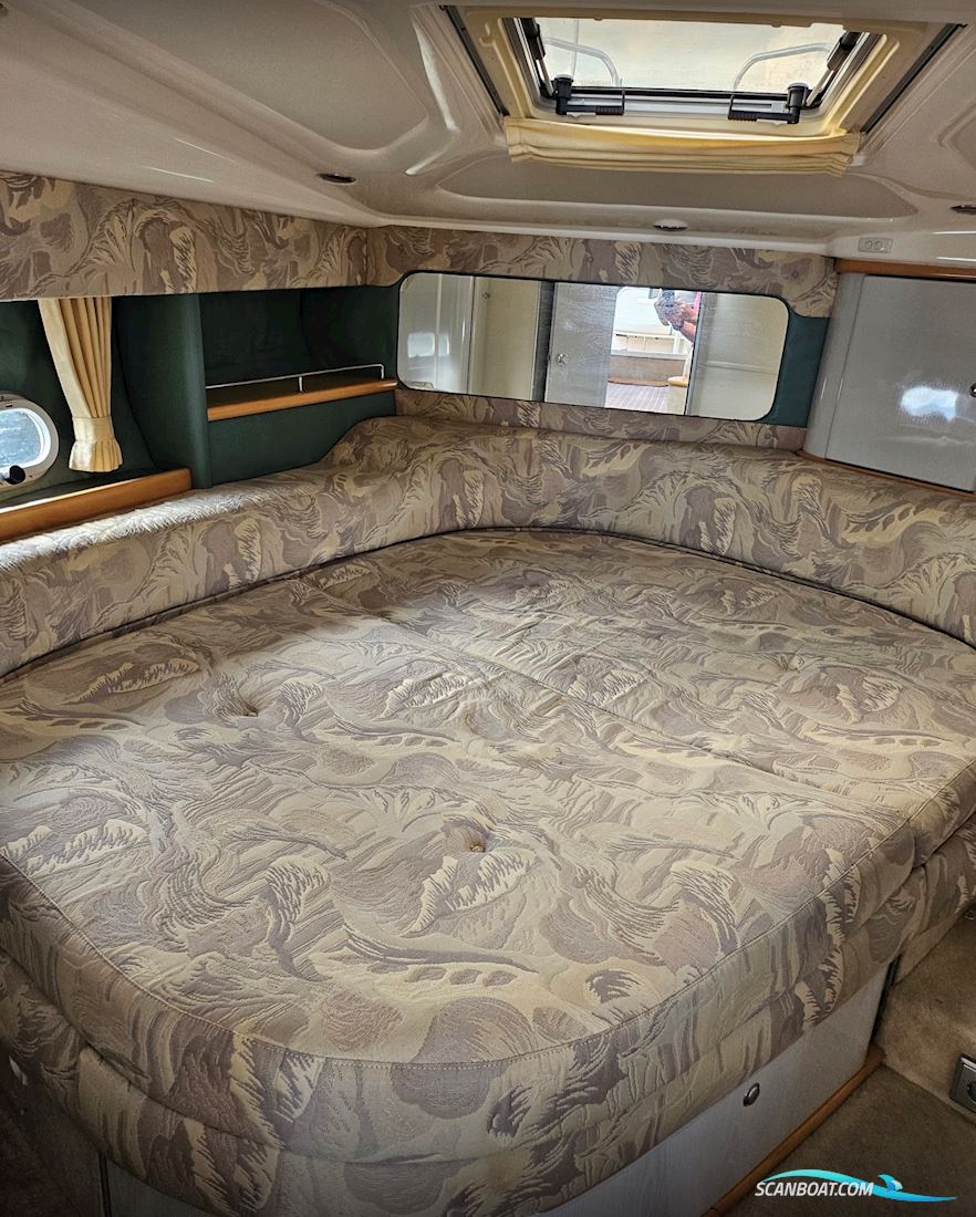 Sealine F33