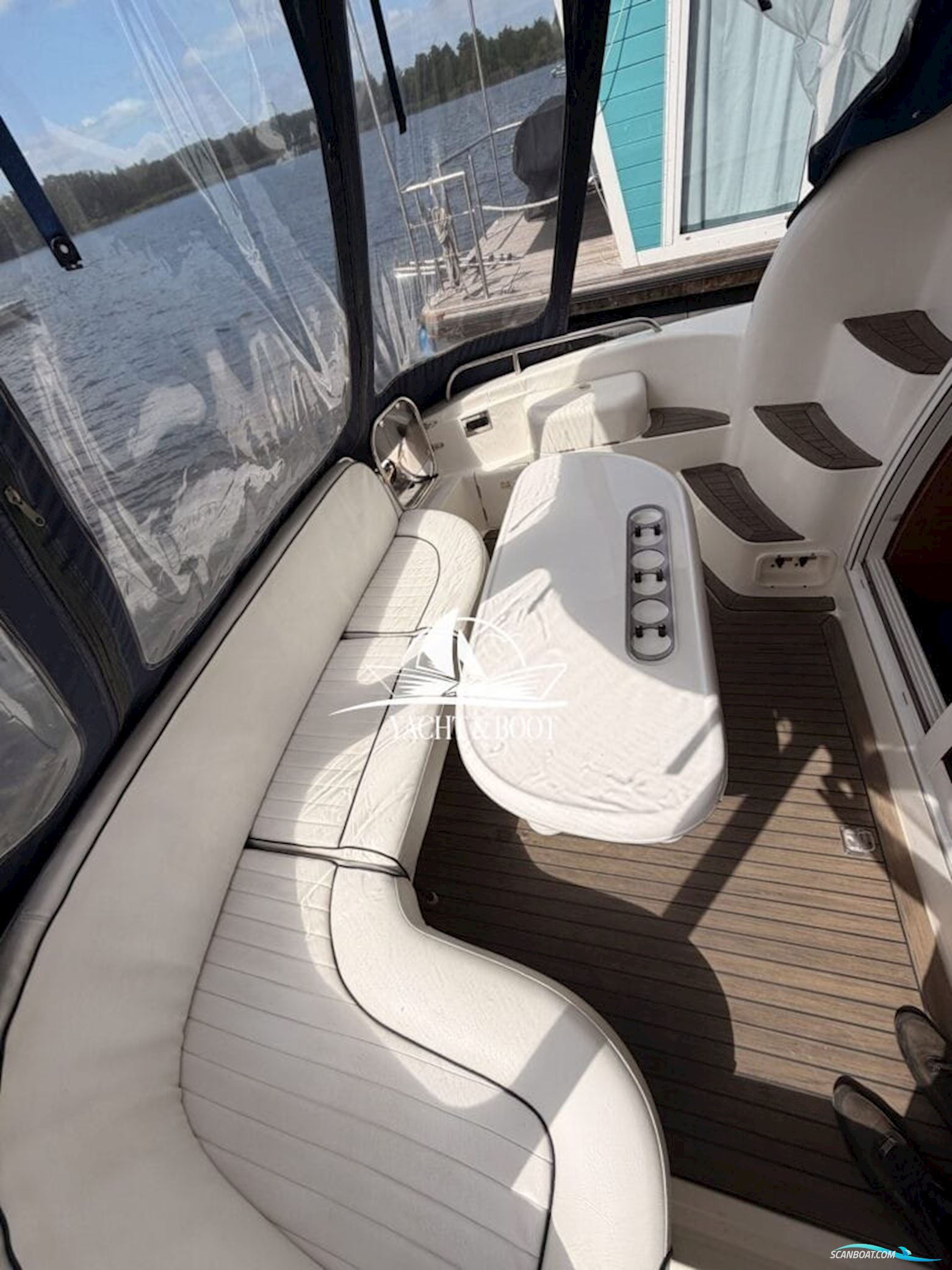 Sealine F330