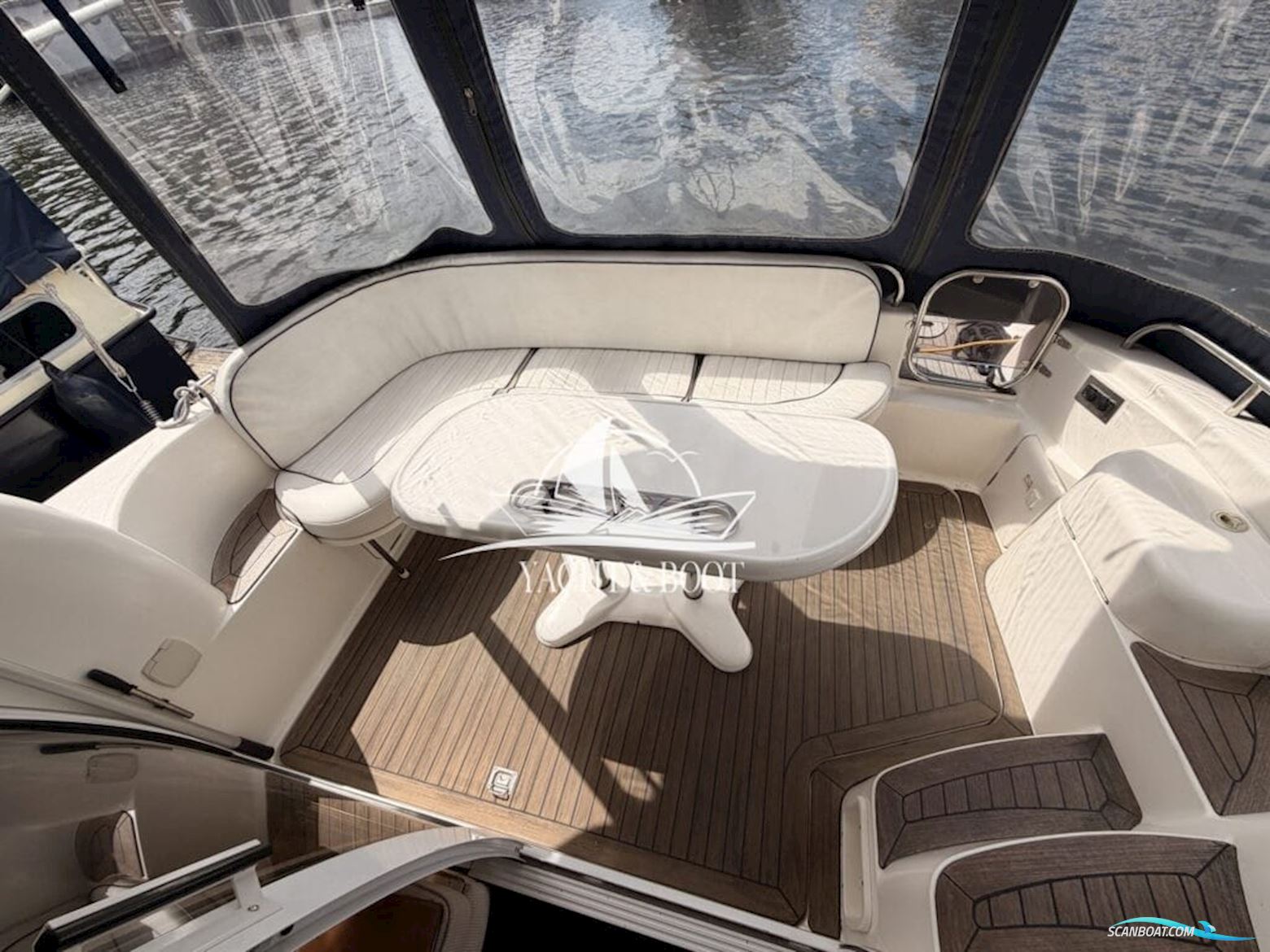 Sealine F330