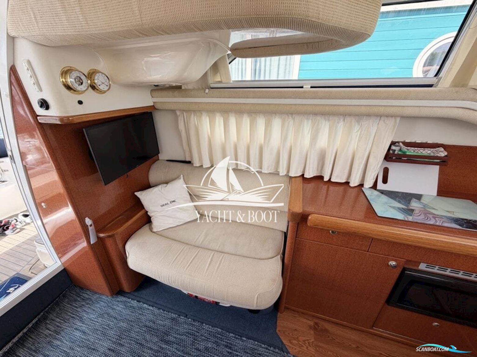 Sealine F330