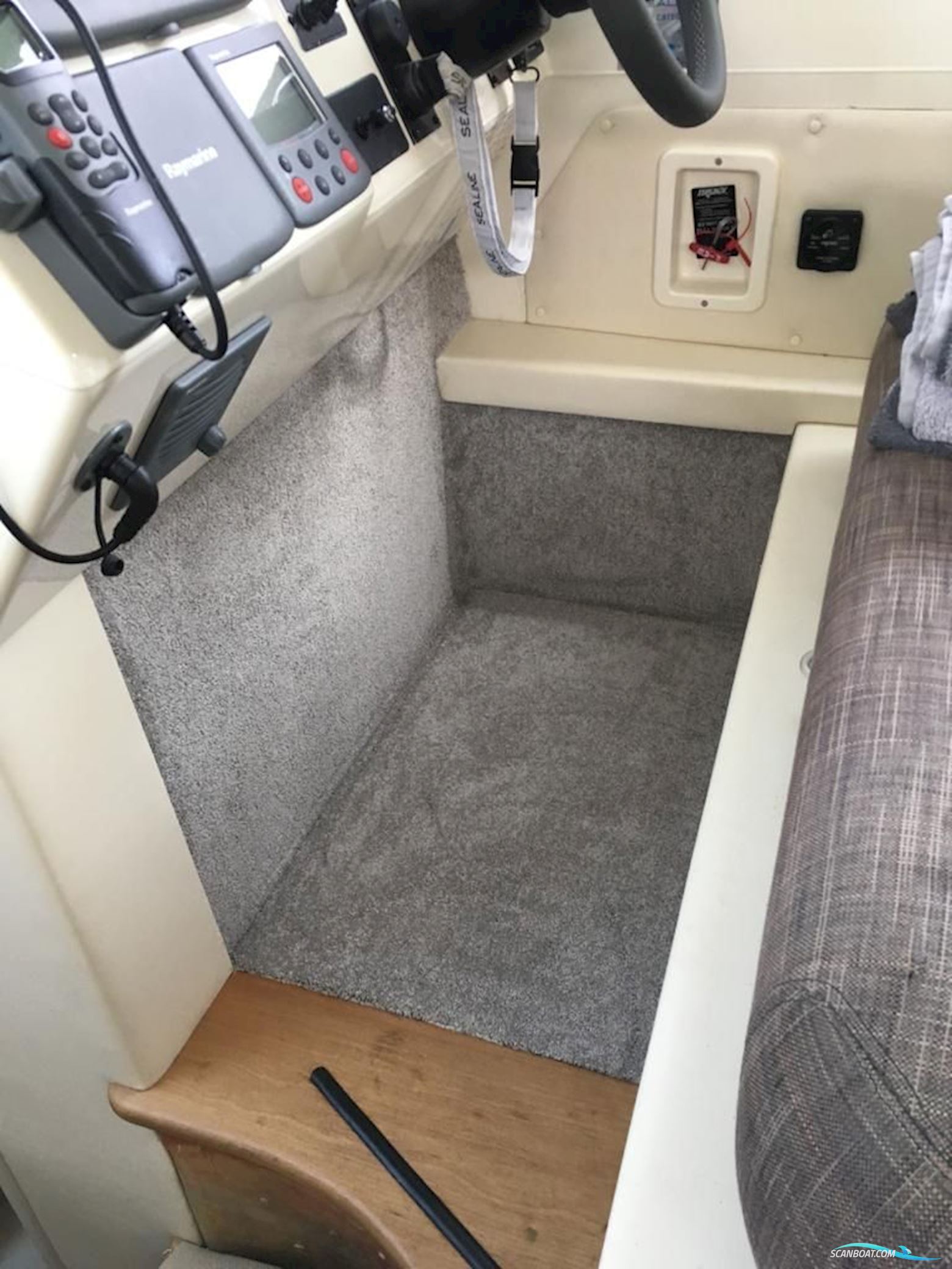 Sealine F34 Flybridge