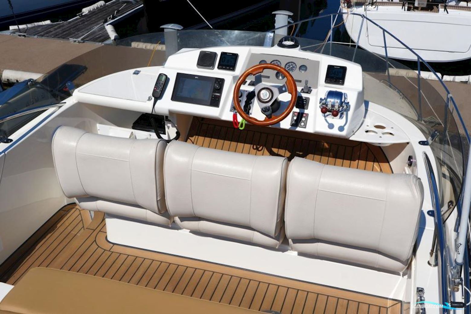 Sealine F34