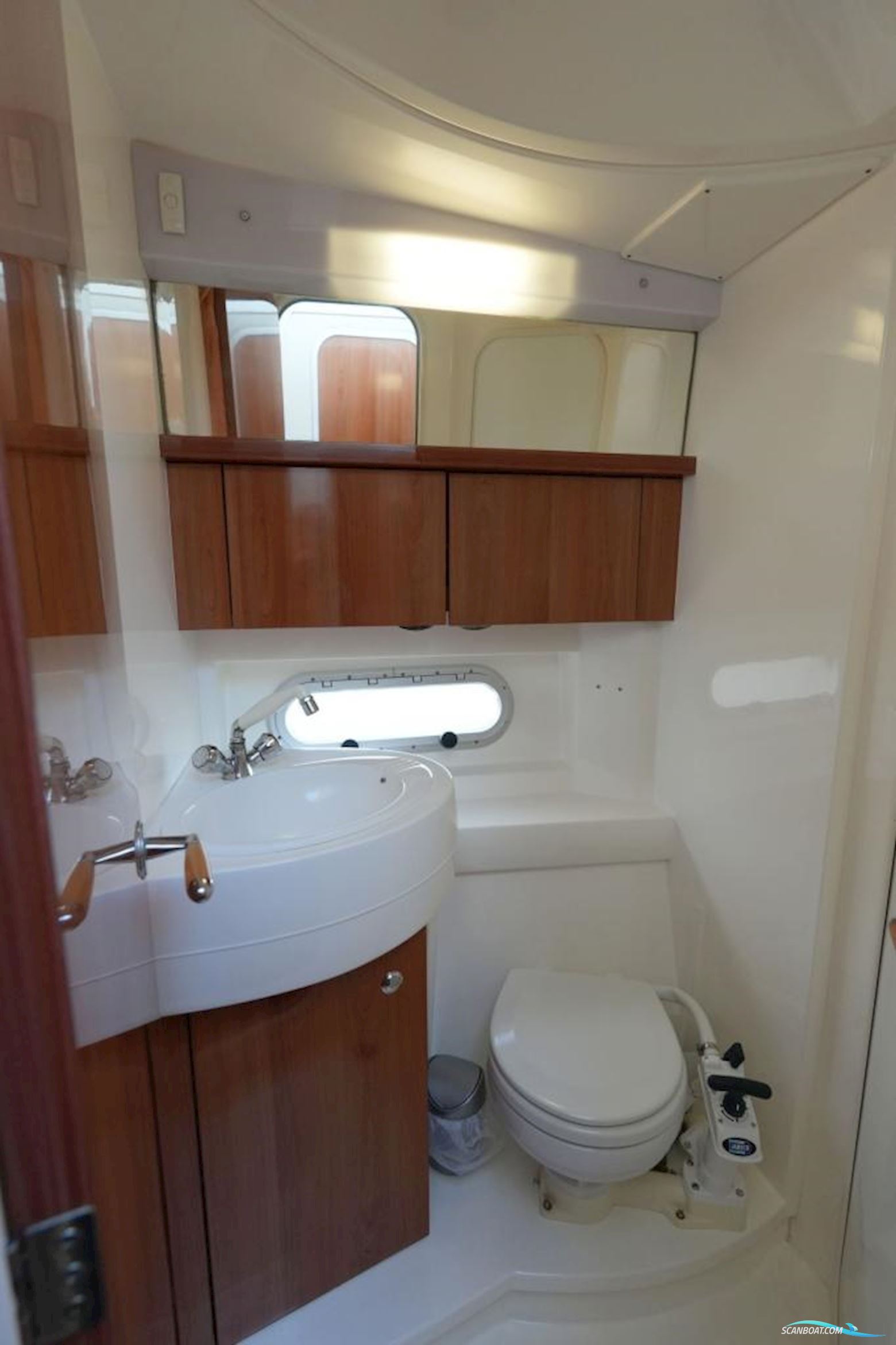 Sealine F34