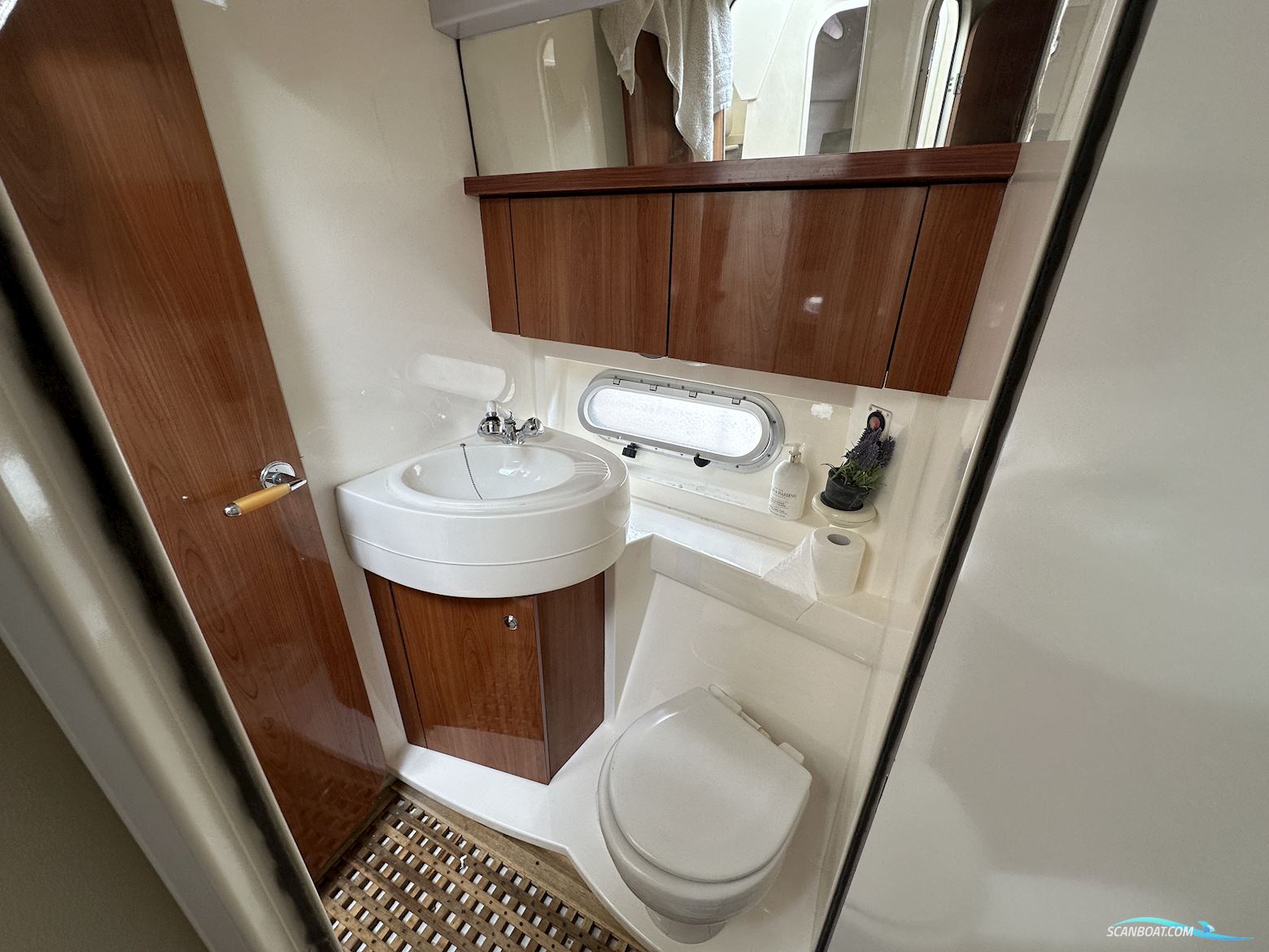 Sealine F34