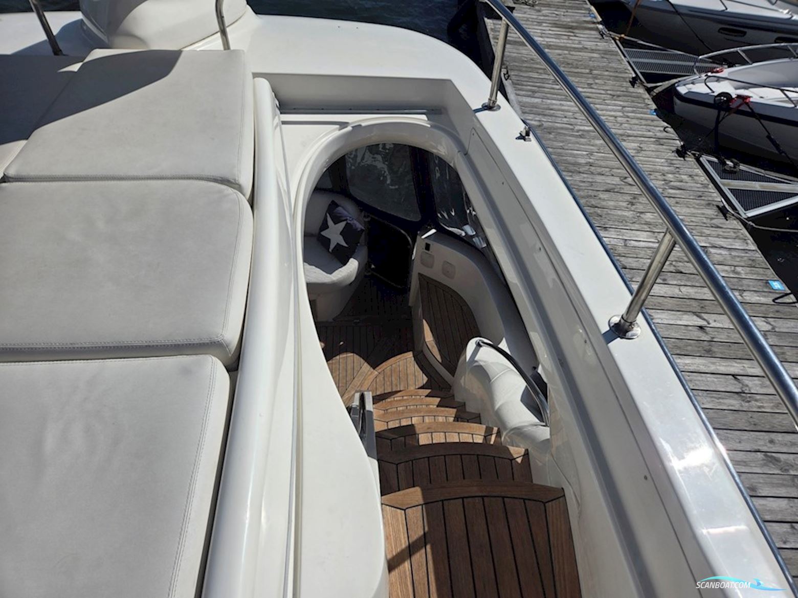 Sealine F37