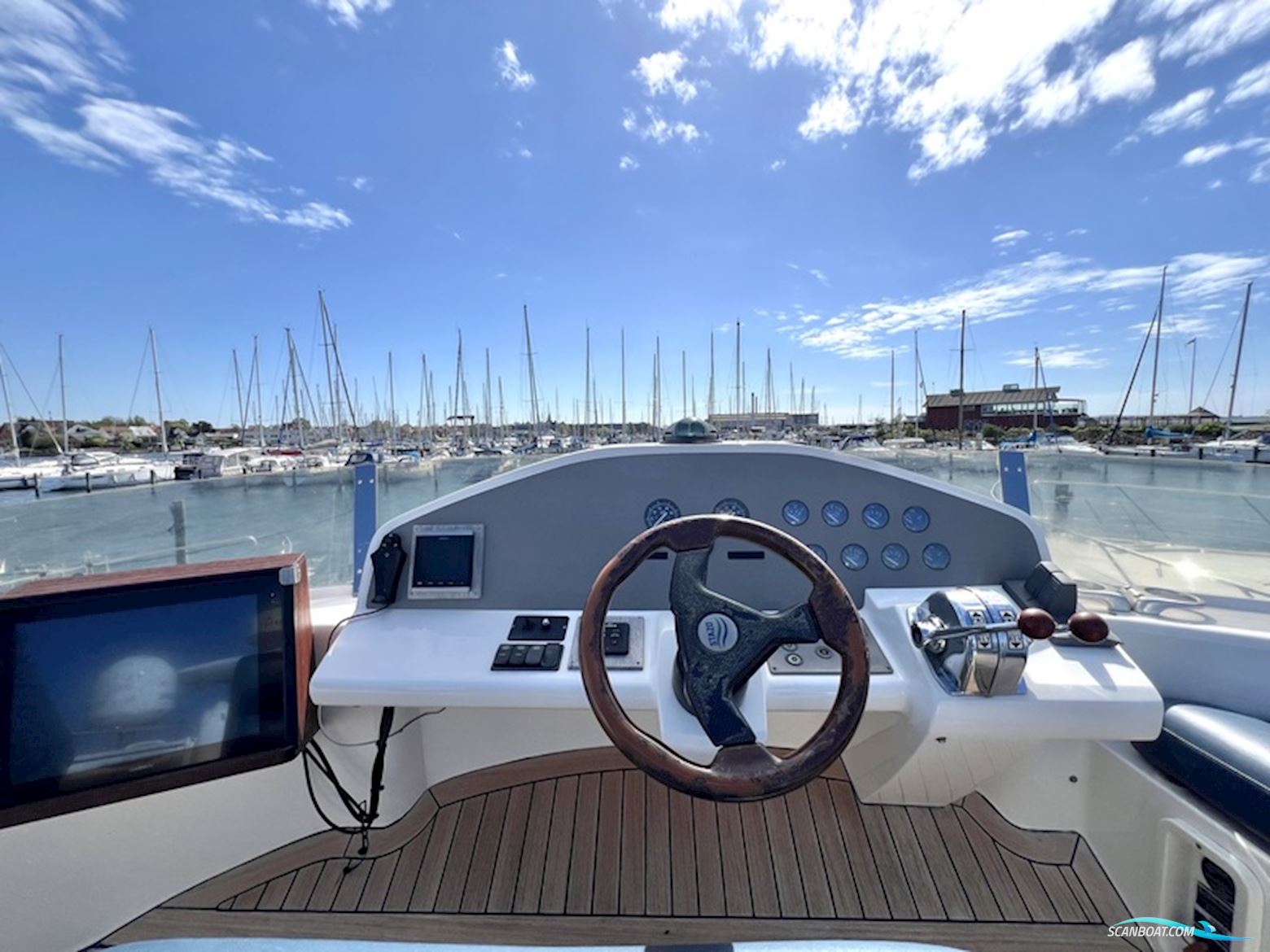 Sealine F43