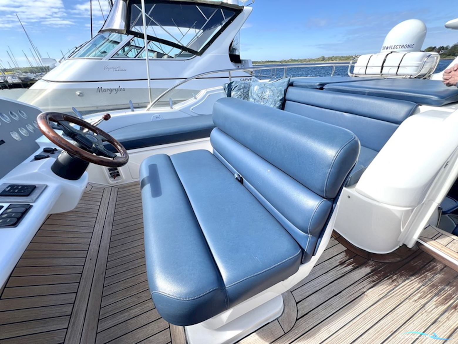 Sealine F43
