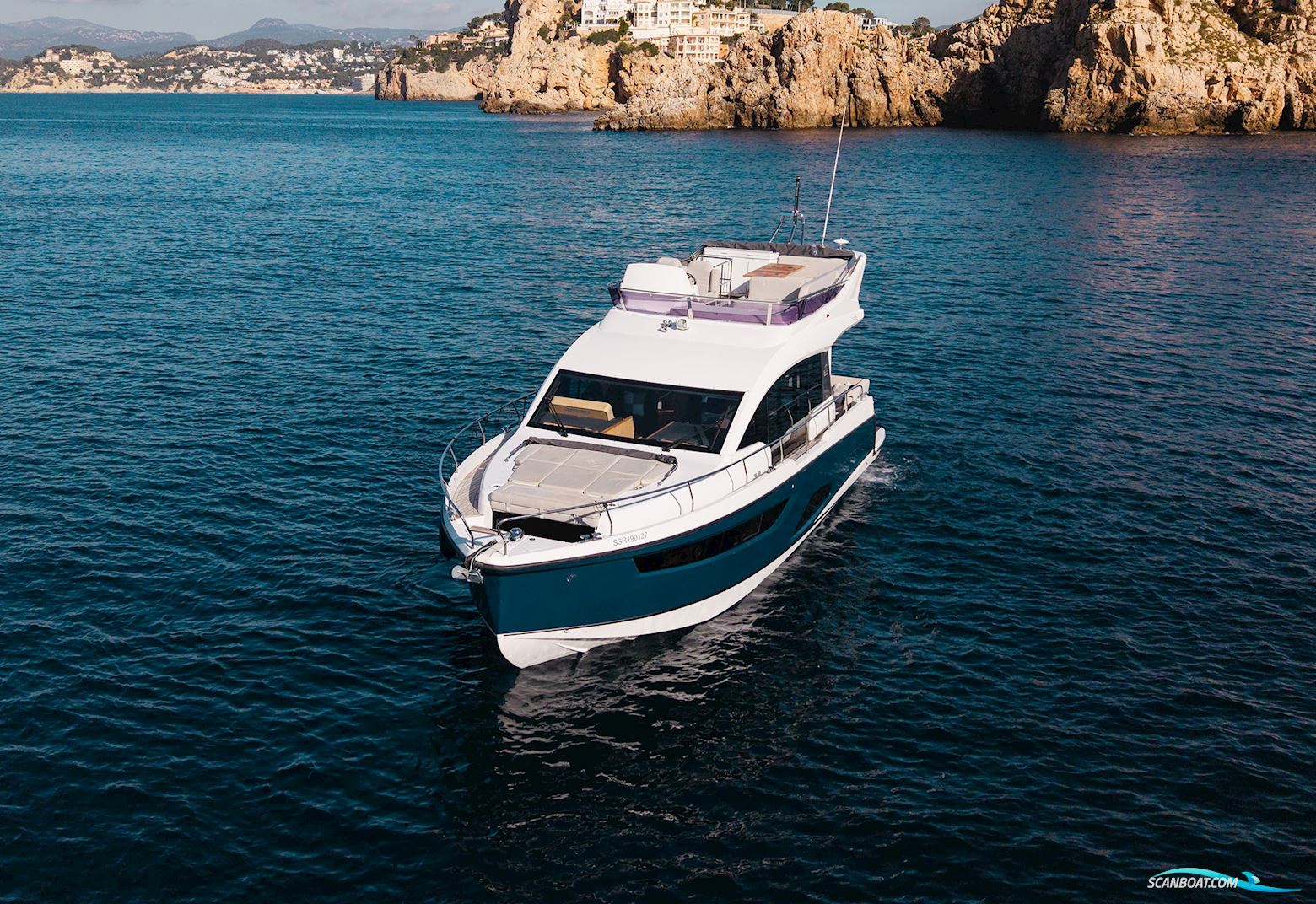 Sealine F430 - Fybridge