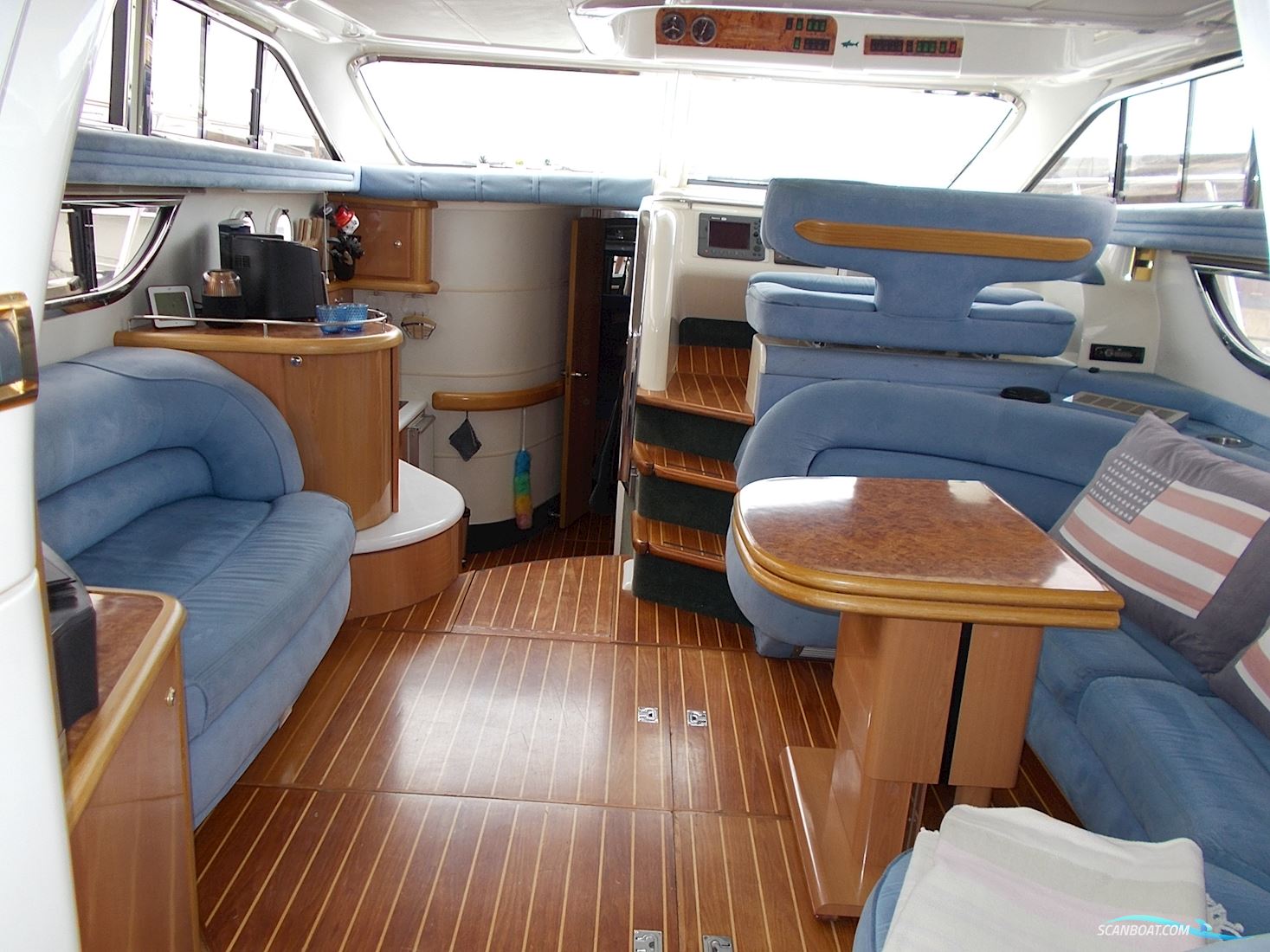 Sealine F44