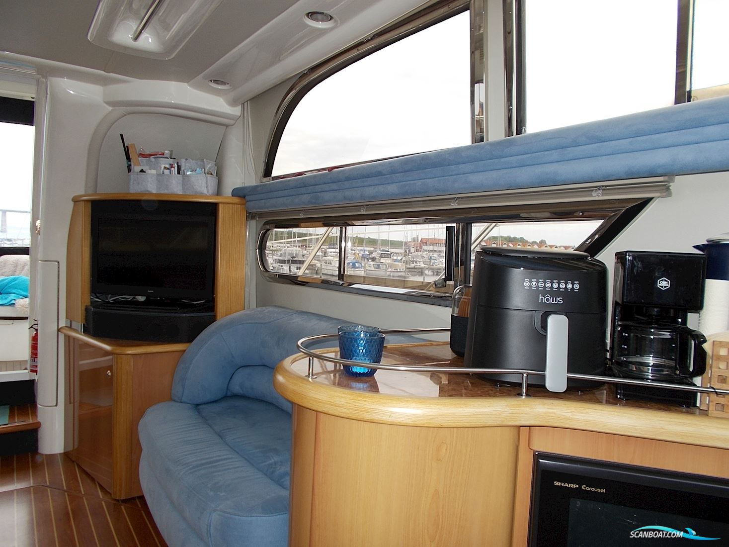 Sealine F44