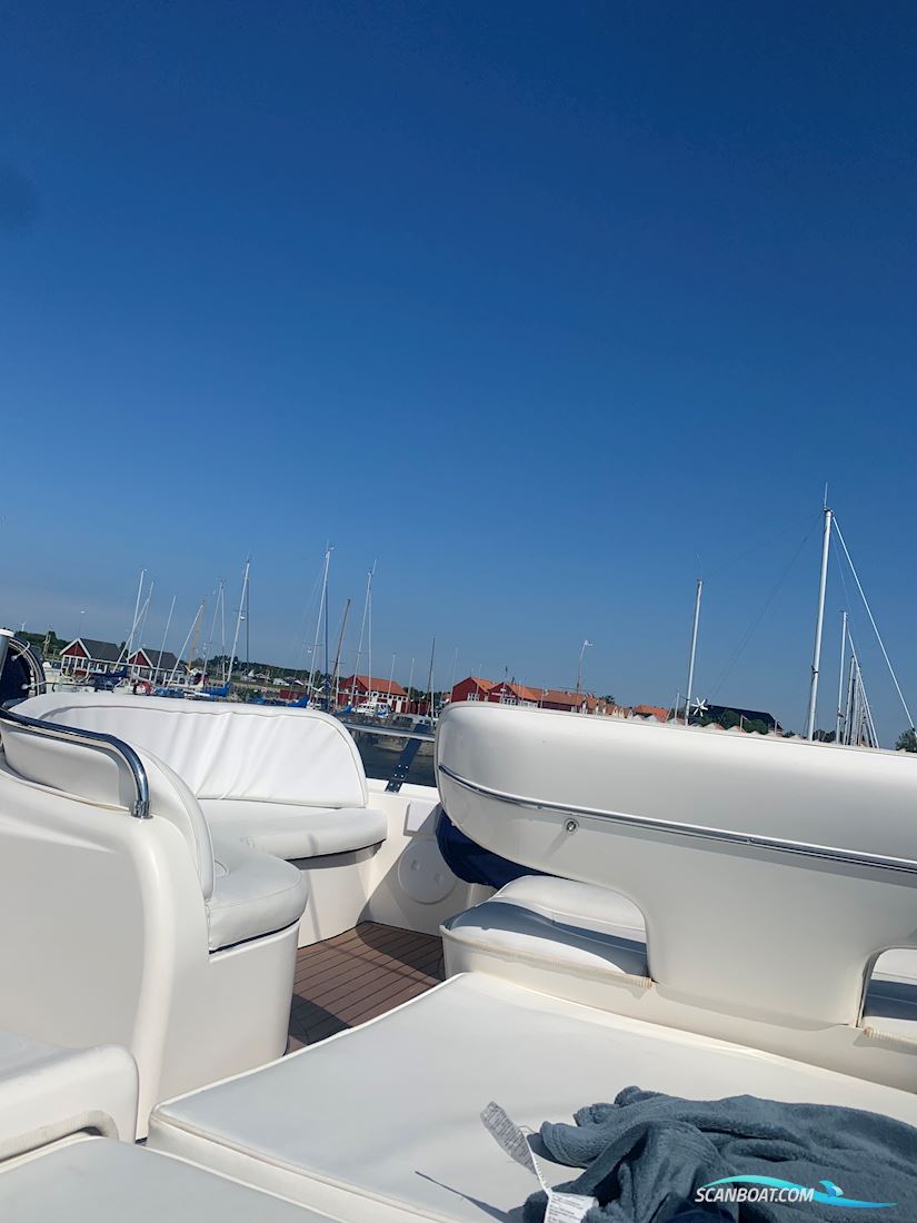 Sealine F44