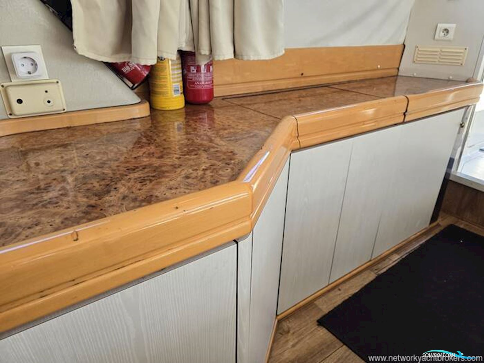 Sealine International 320 Statesman