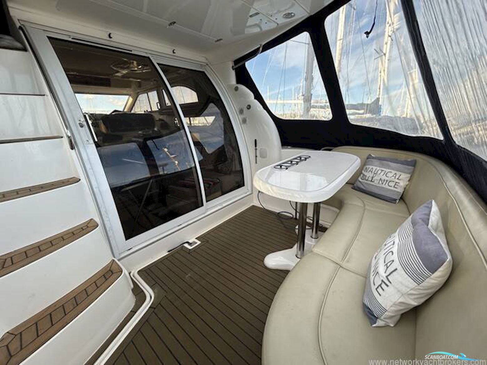 Sealine International F33