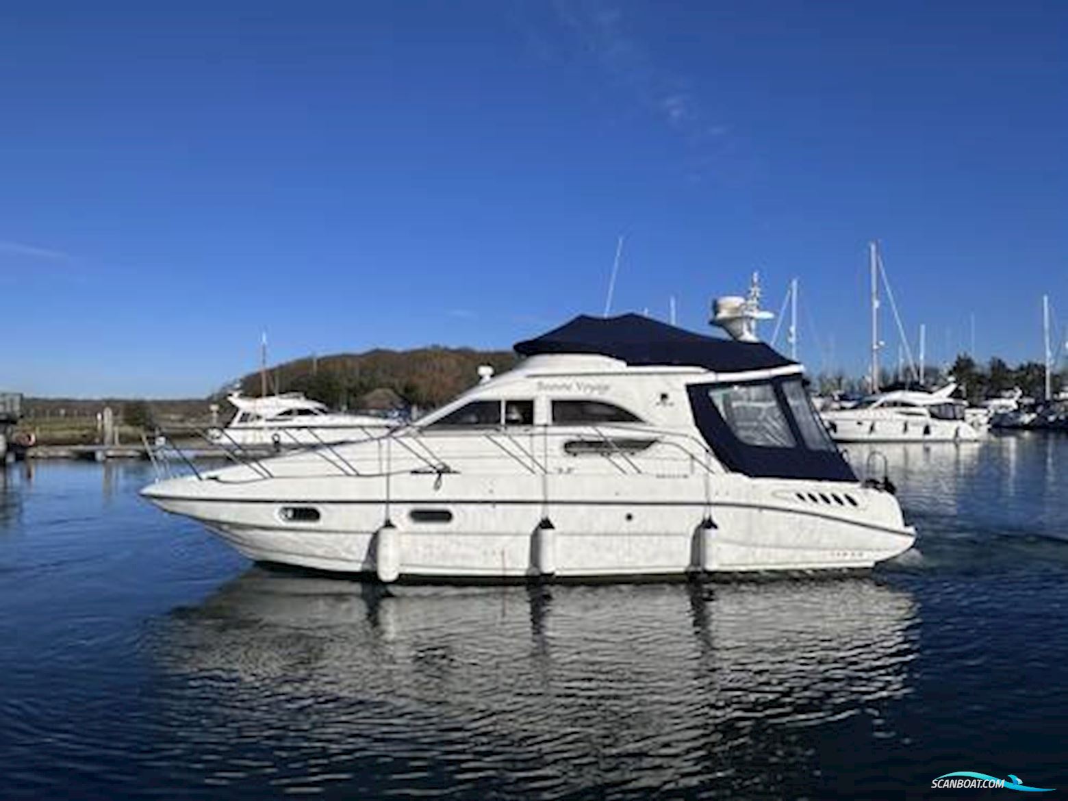 Sealine International F33