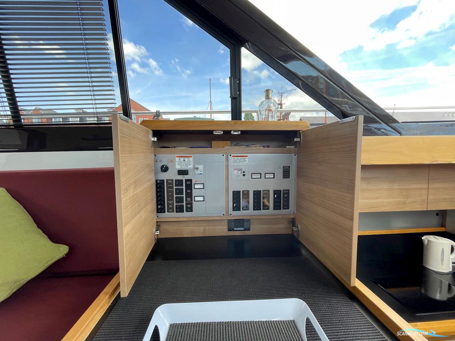 Sealine International F42