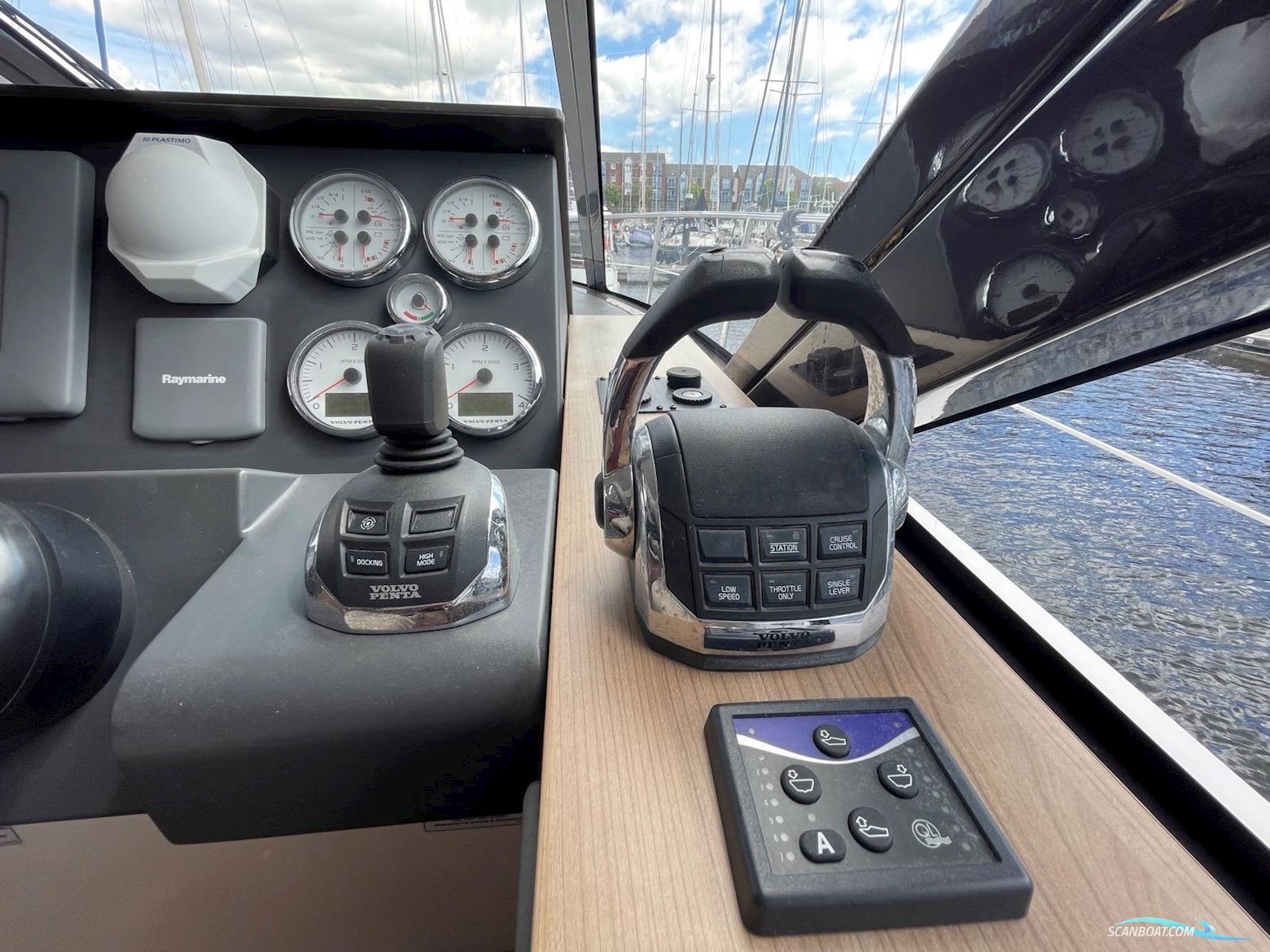 Sealine International F42