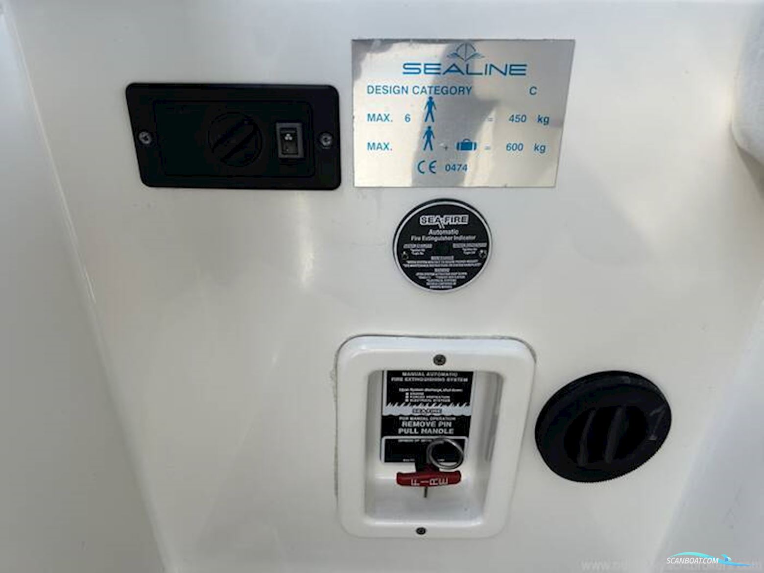 Sealine International S23