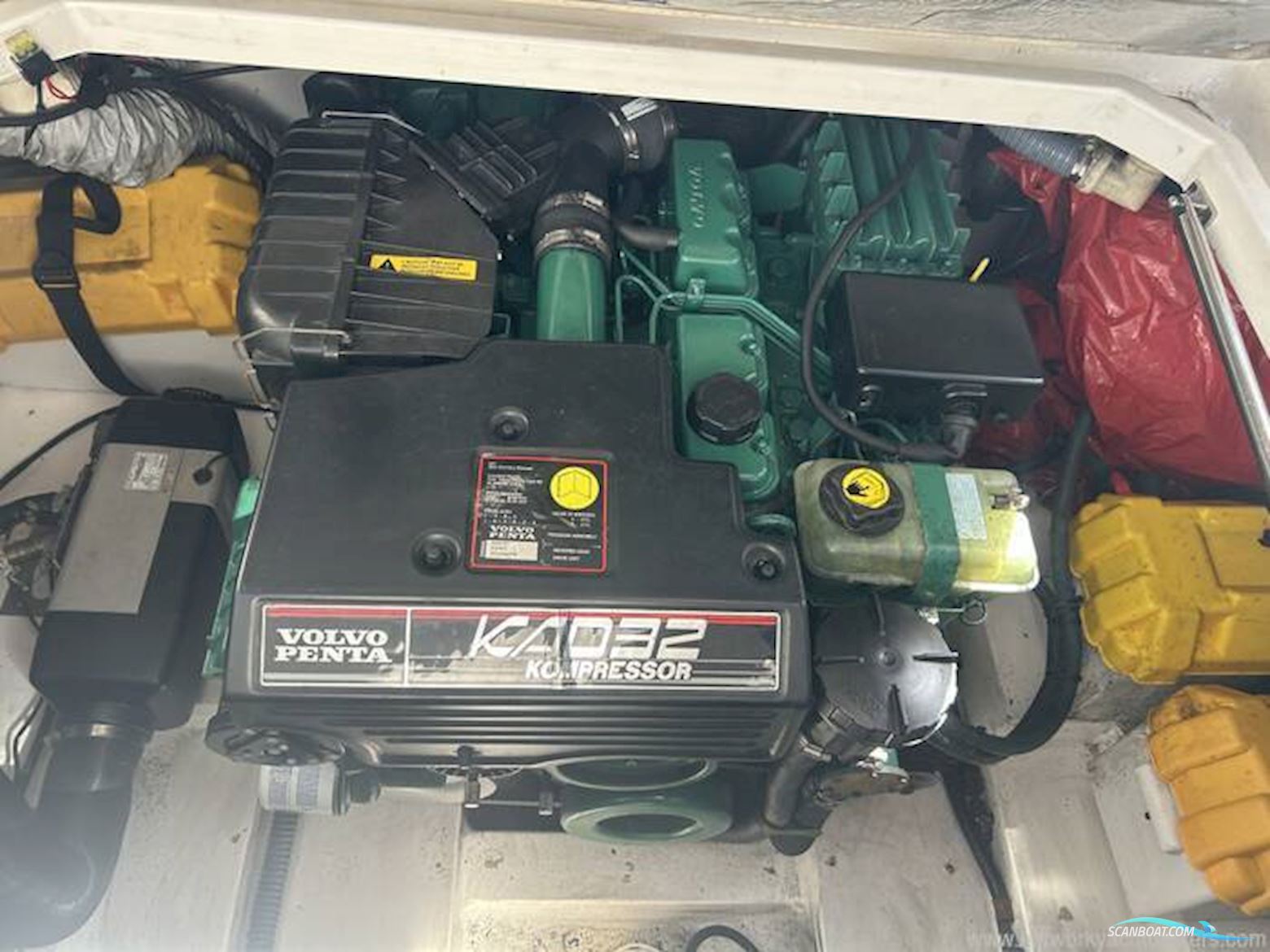 Sealine International S23