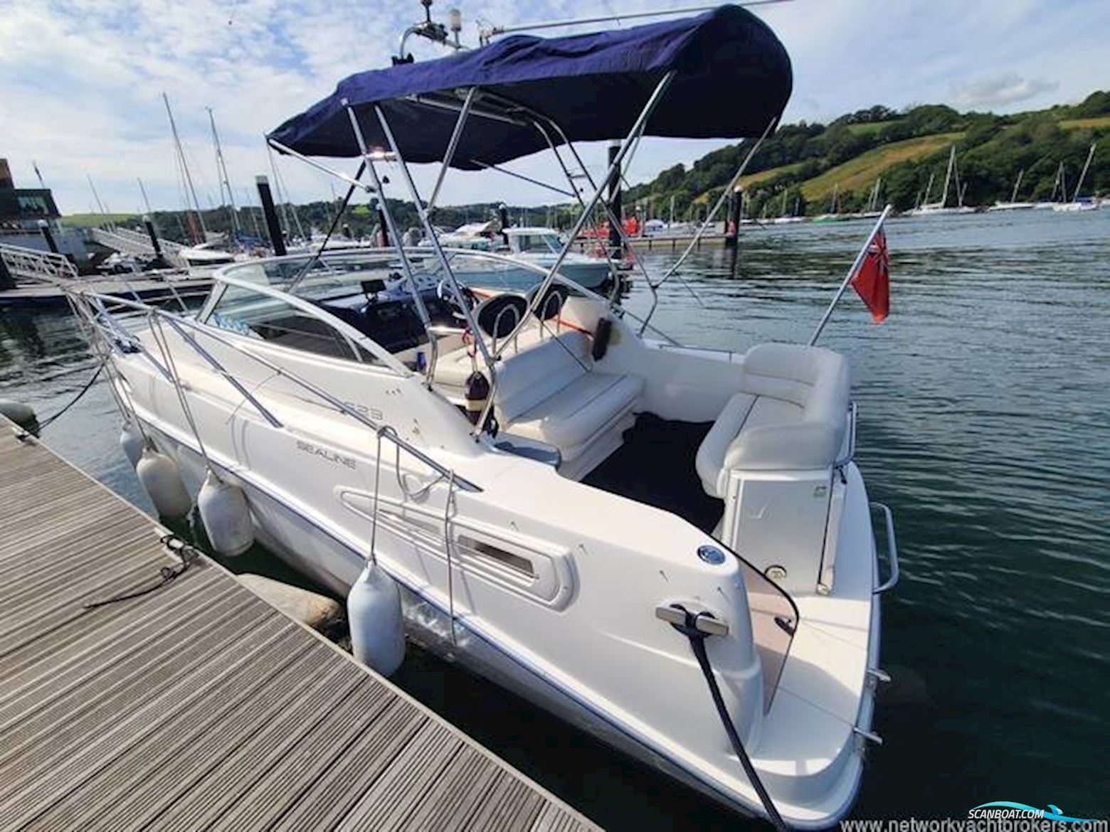 Sealine International S23 Sports Cruiser