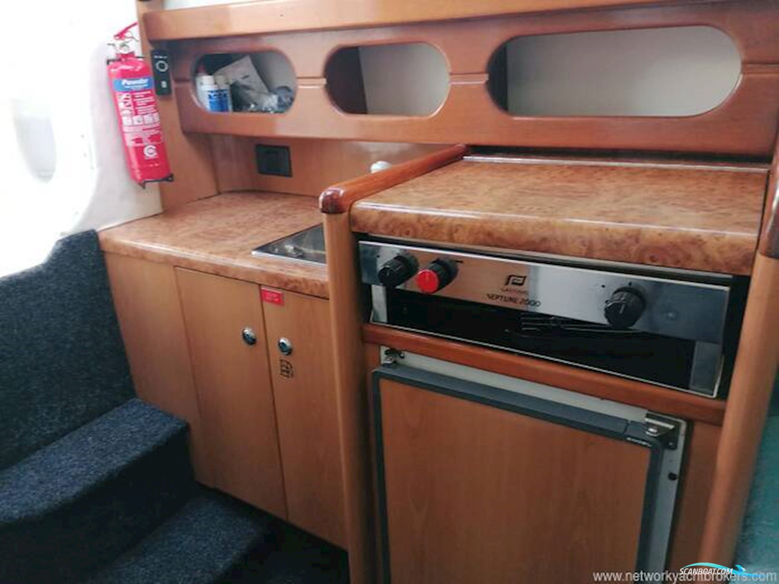 Sealine International S24