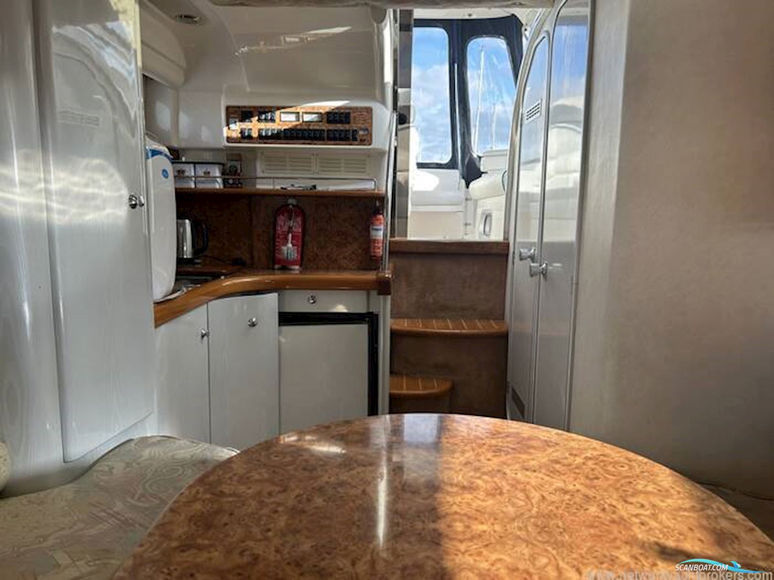 Sealine International S28