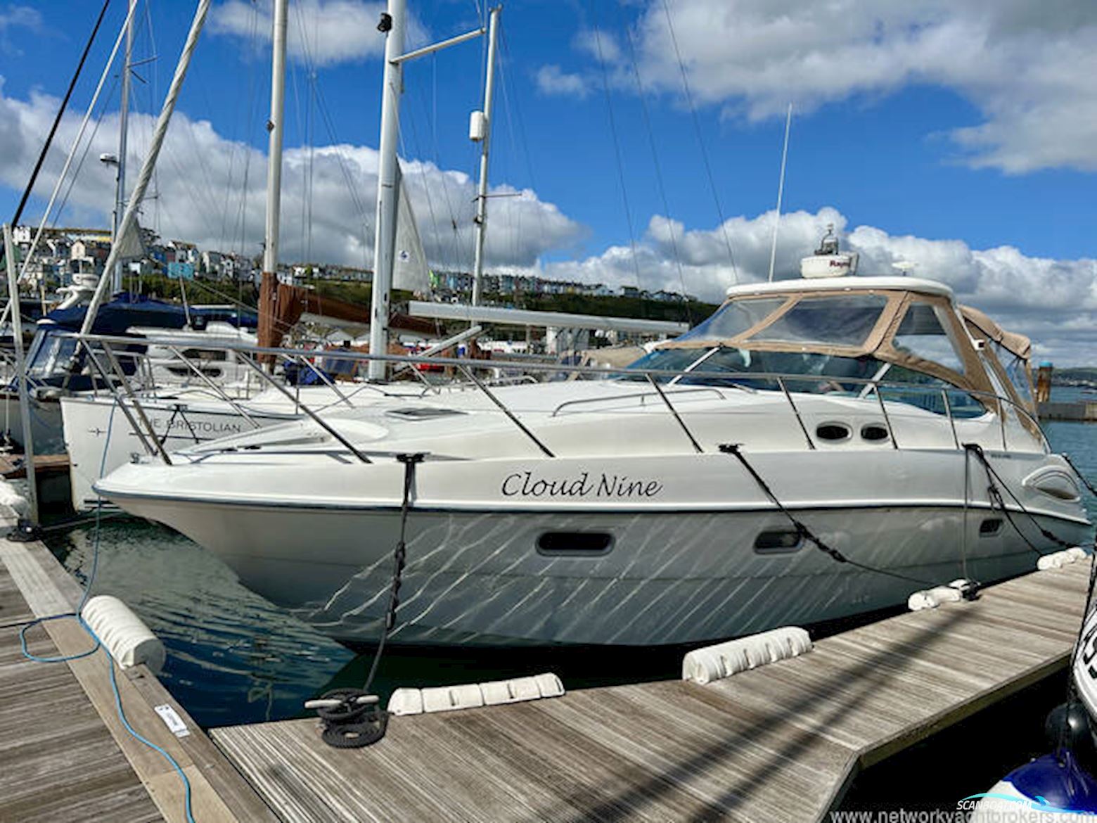 Sealine International S38