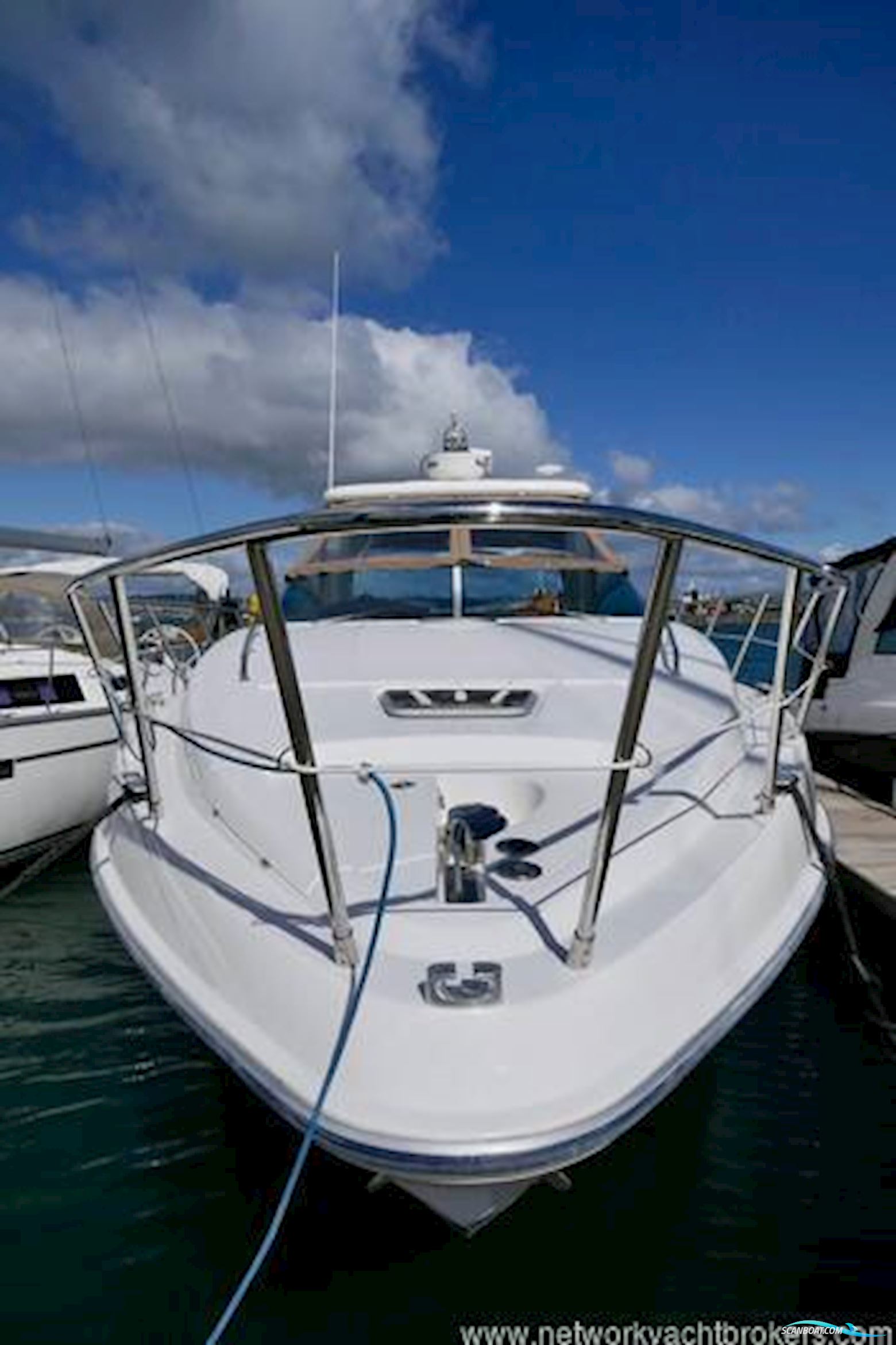 Sealine International S38