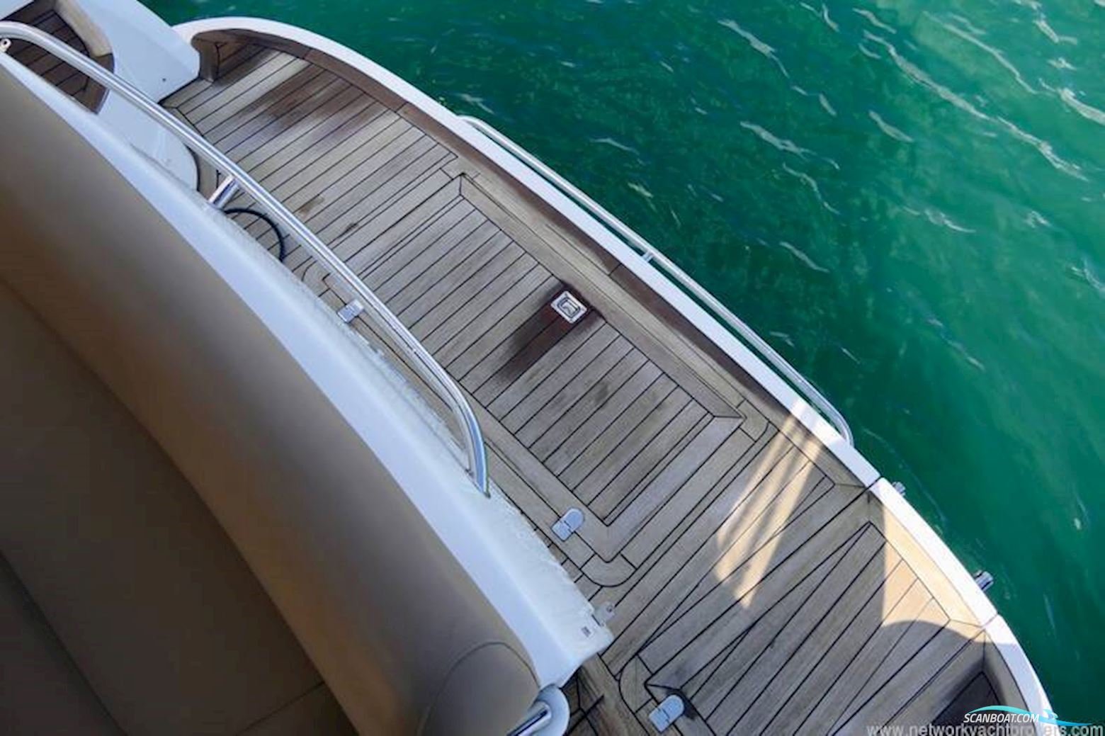 Sealine International S38