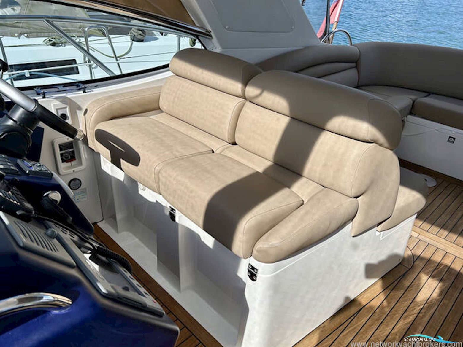 Sealine International S38